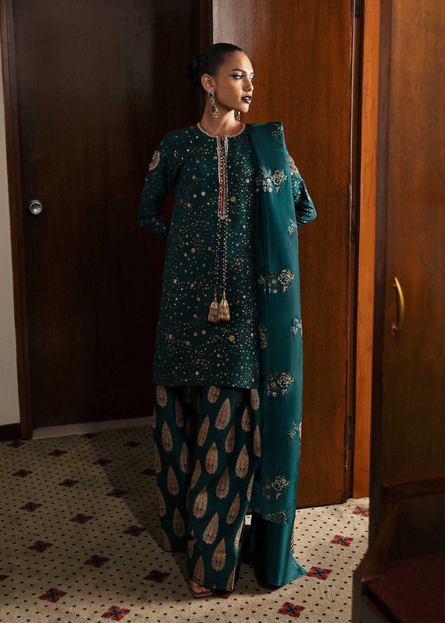 Hussain Rehar | Basic Not Basic | Verdure - by - Libasekhas UK - Registered Vendor of : Hussain Rehar - 100% Original Designer Dresss