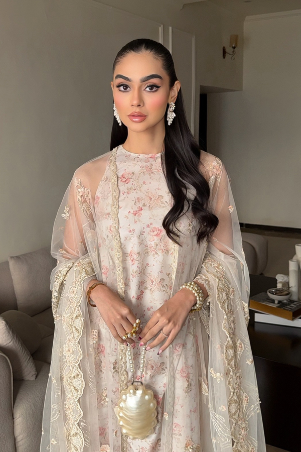Erum Khan | The Formal Edit | Fit 01 - by Libasekhas UK - Registered Vendor of : Erum Khan - 100% Original Designer Dress