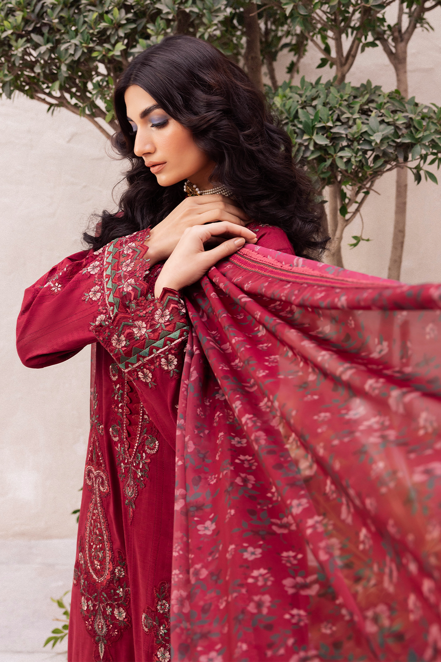 Iznik | Dahlia Embroidered Lawn | DL-01 - by - Libasekhas UK - Registered Vendor of : Iznik - 100% Original Designer Dresss