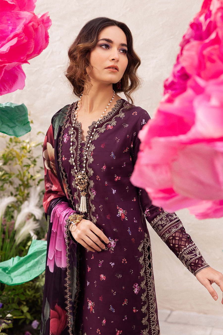 Iznik | Dahlia Embroidered Lawn | DL-06 - by - Libasekhas UK - Registered Vendor of : Iznik - 100% Original Designer Dresss