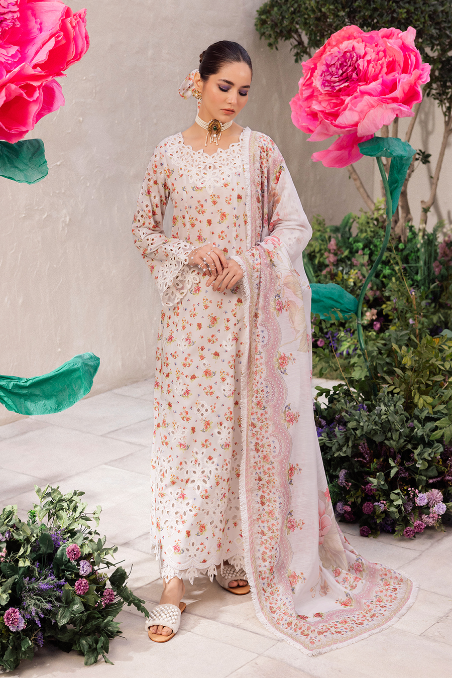 Iznik | Dahlia Embroidered Lawn | DL-05 - by - Libasekhas UK - Registered Vendor of : Iznik - 100% Original Designer Dresss