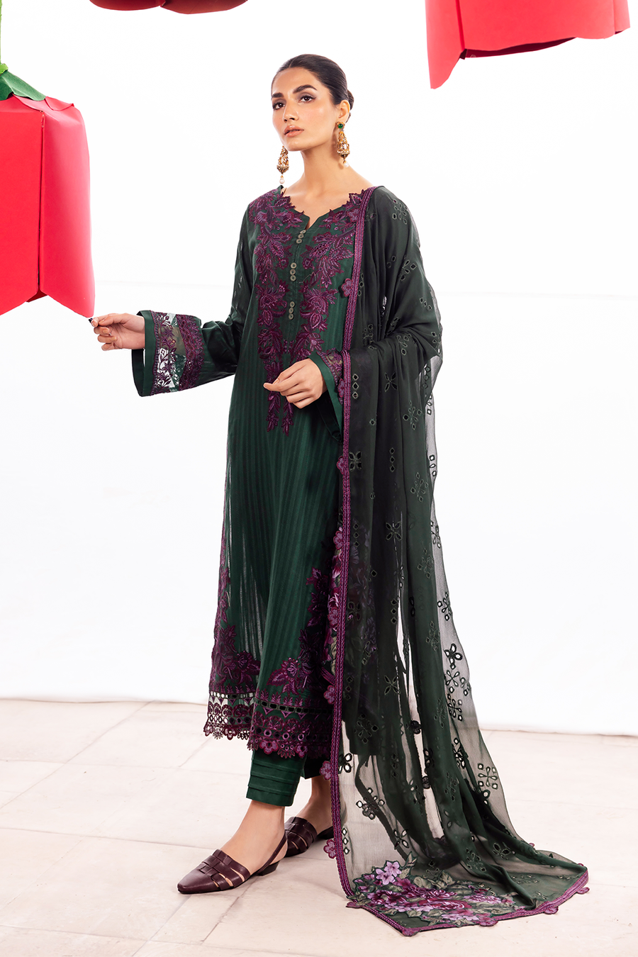 Iznik | Dahlia Embroidered Lawn | DL-02 - by - Libasekhas UK - Registered Vendor of : Iznik - 100% Original Designer Dresss