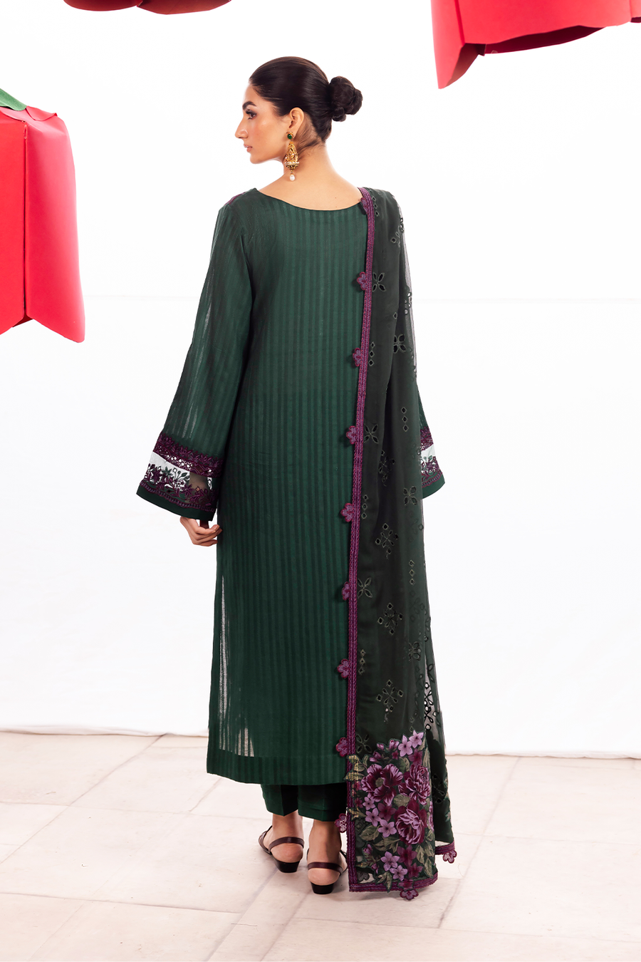 Iznik | Dahlia Embroidered Lawn | DL-02 - by - Libasekhas UK - Registered Vendor of : Iznik - 100% Original Designer Dresss
