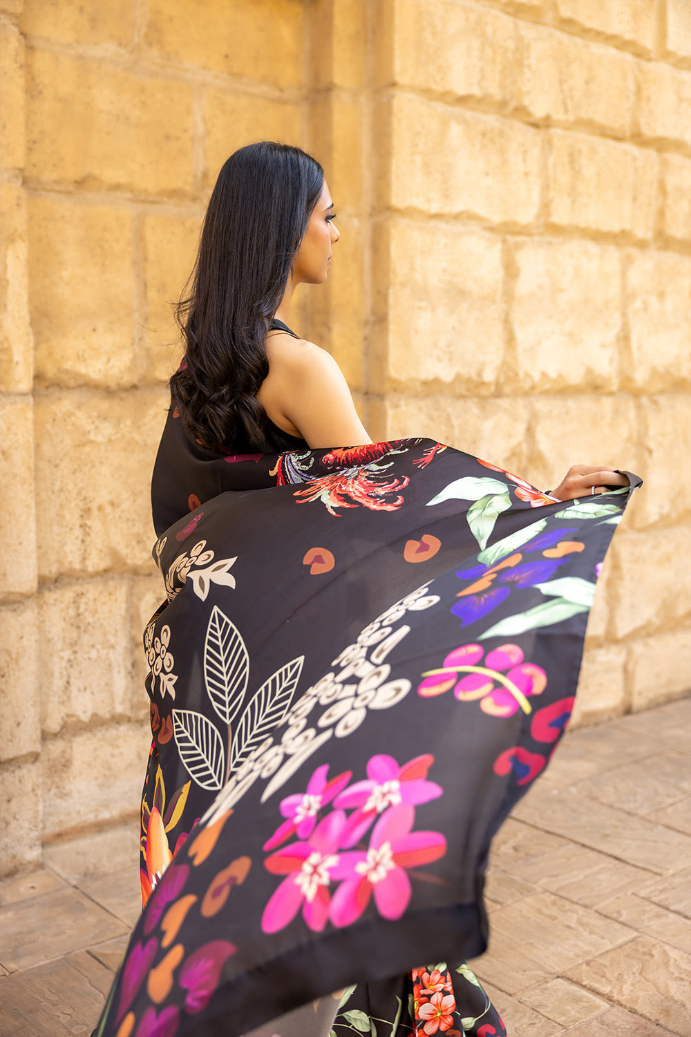 Saira Rizwan | Resort Collection 25 | VIOLA-SRRC06-25 - by - Libasekhas UK - Registered Vendor of : Saira Rizwan - 100% Original Designer Dresss