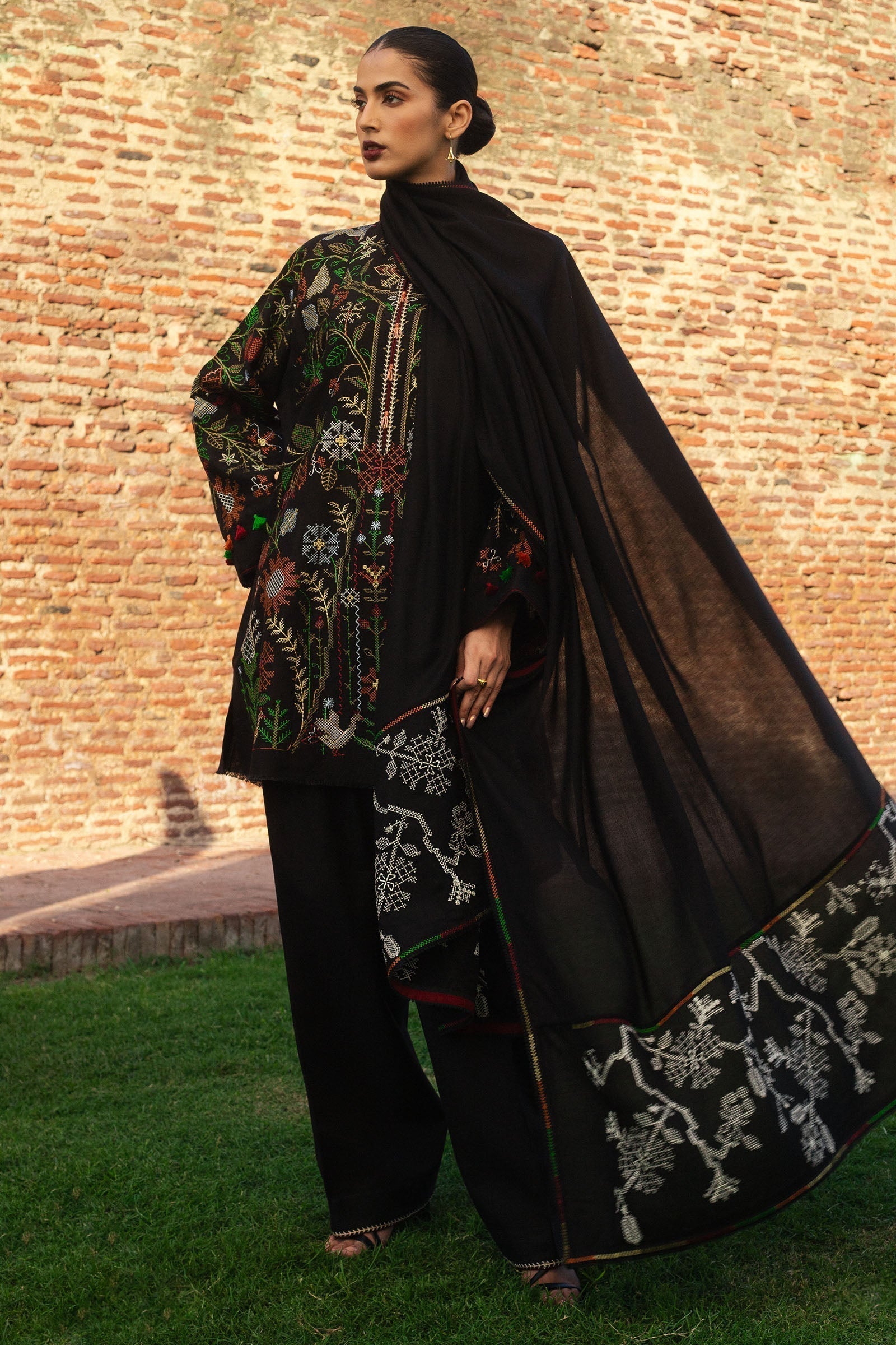 Zara Shahjahan | Winter 24 |  LALEH-D4 - by - Libasekhas UK - Registered Vendor of : Zara Sahjahan - 100% Original Designer Dresss