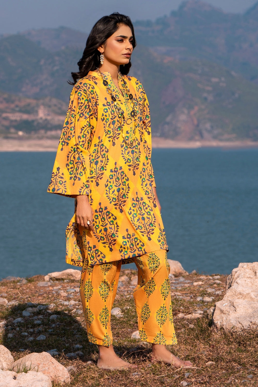 Ittehad | Embroidered Lawn | I-30 - by - Libasekhas UK - Registered Vendor of : Ittehad - 100% Original Designer Dresss