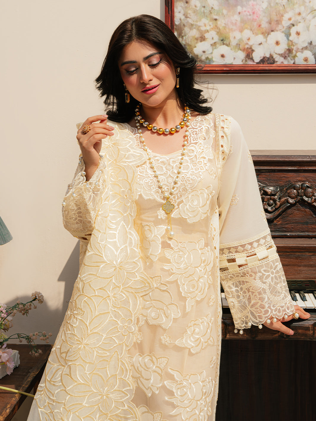 Mahnur | Allenura Luxury Lawn 24 | LUMINARY - by - Libasekhas UK - Registered Vendor of : Mahnur - 100% Original Designer Dresss