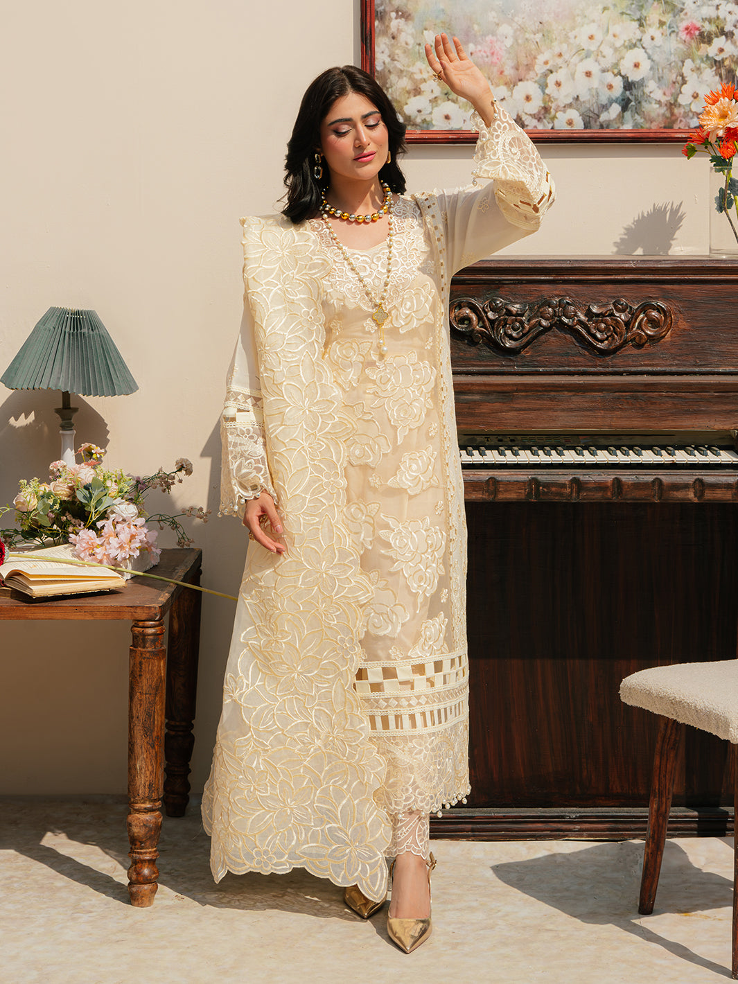 Mahnur | Allenura Luxury Lawn 24 | LUMINARY - by - Libasekhas UK - Registered Vendor of : Mahnur - 100% Original Designer Dresss