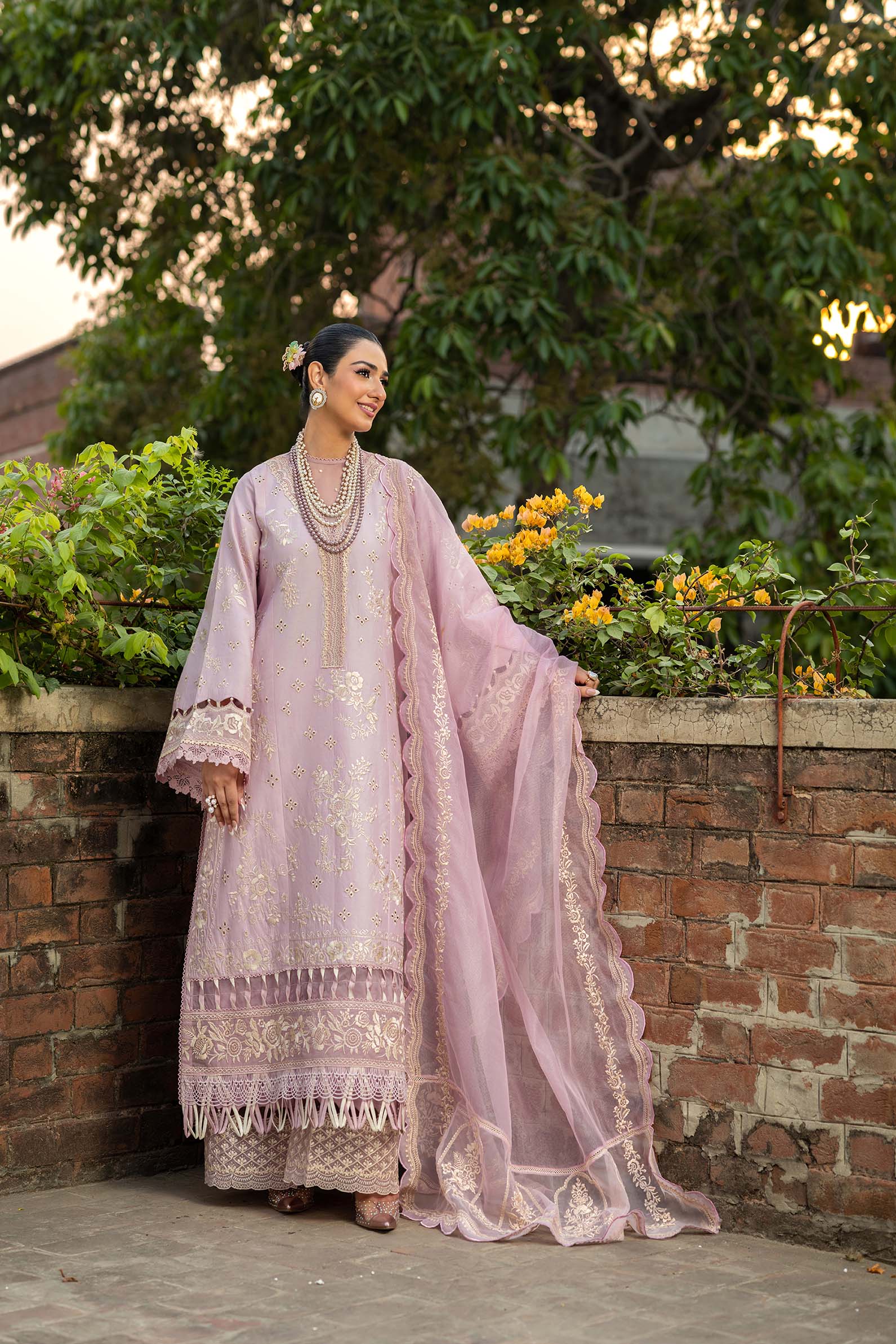 Maryam Hussain | Luxury Lawn 25 | Samar - by - Libasekhas UK - Registered Vendor of : Maryam Hussain - 100% Original Designer Dresss