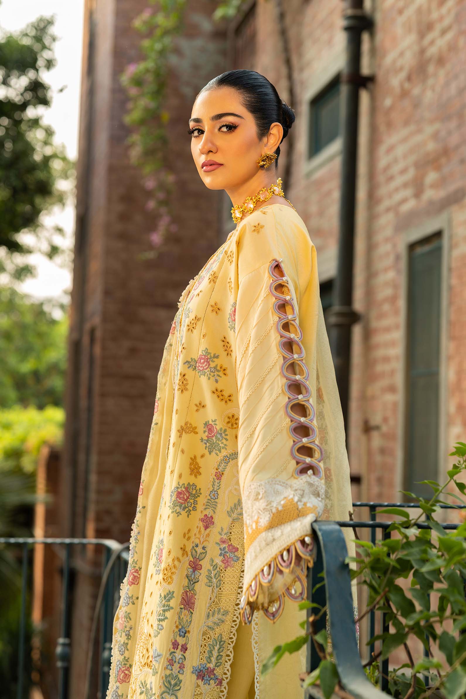 Maryam Hussain | Luxury Lawn 25 | Marjaan - by - Libasekhas UK - Registered Vendor of : Maryam Hussain - 100% Original Designer Dresss