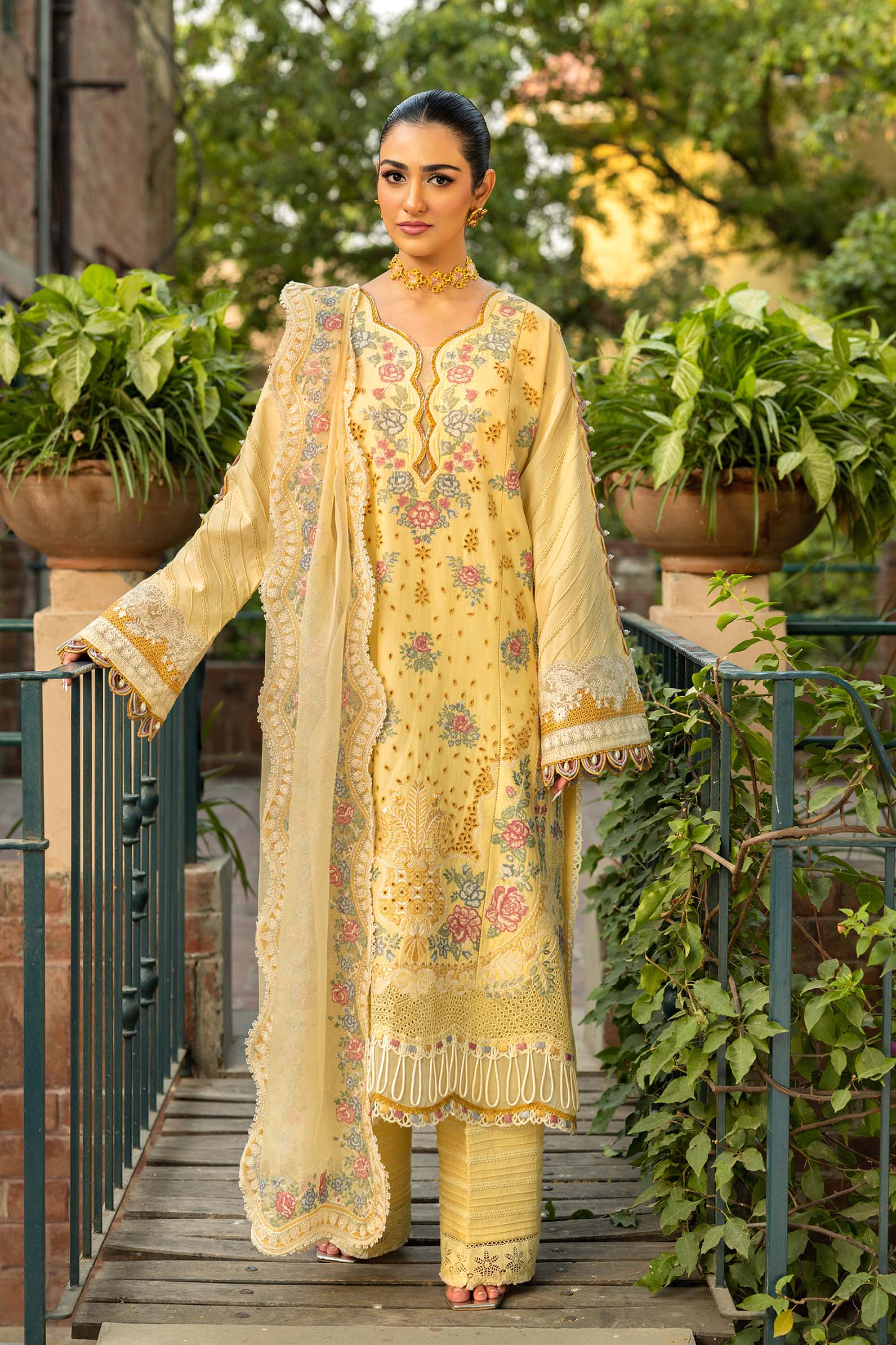 Maryam Hussain | Luxury Lawn 25 | Marjaan - by - Libasekhas UK - Registered Vendor of : Maryam Hussain - 100% Original Designer Dresss