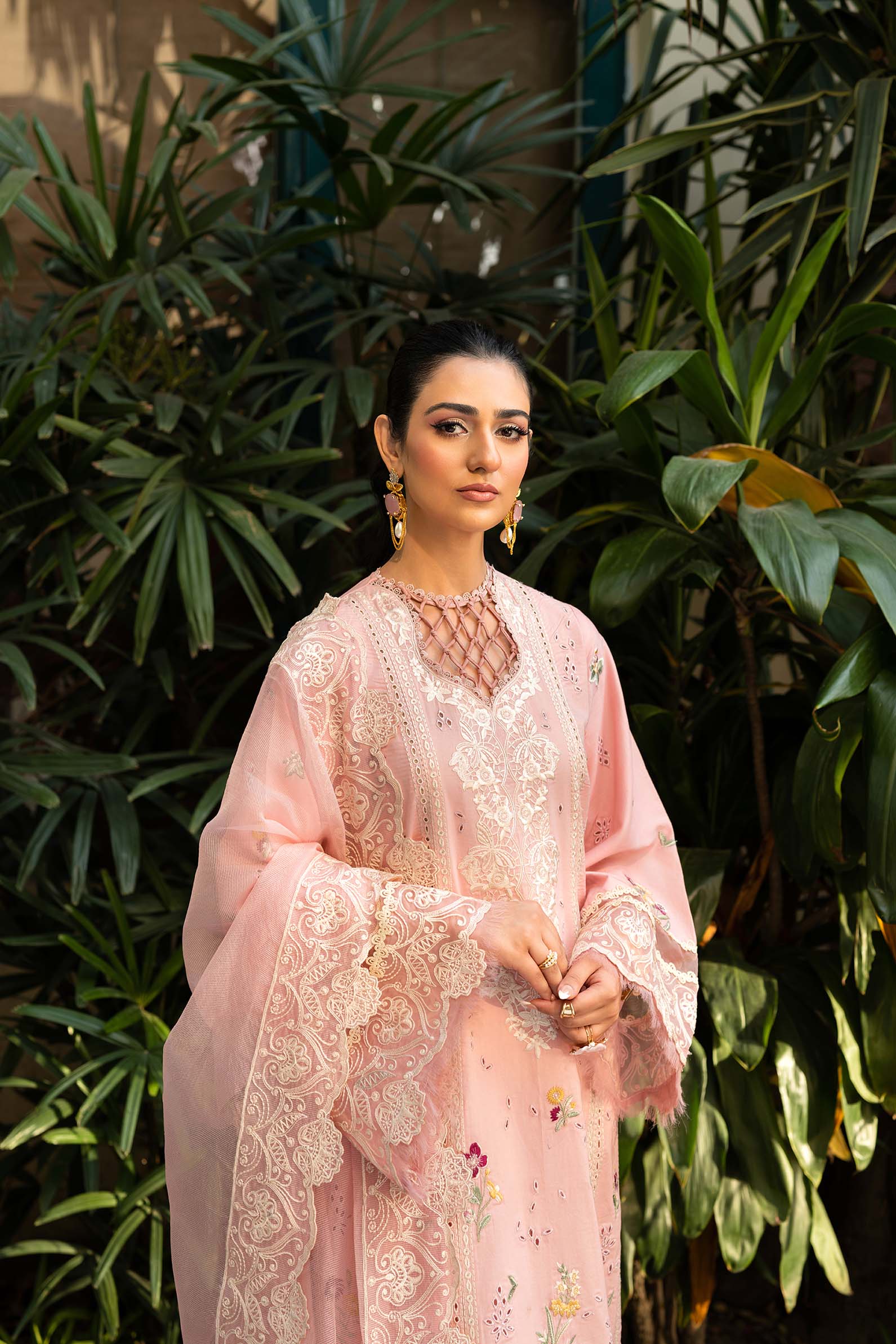 Maryam Hussain | Luxury Lawn 25 | Naina - by - Libasekhas UK - Registered Vendor of : Maryam Hussain - 100% Original Designer Dresss