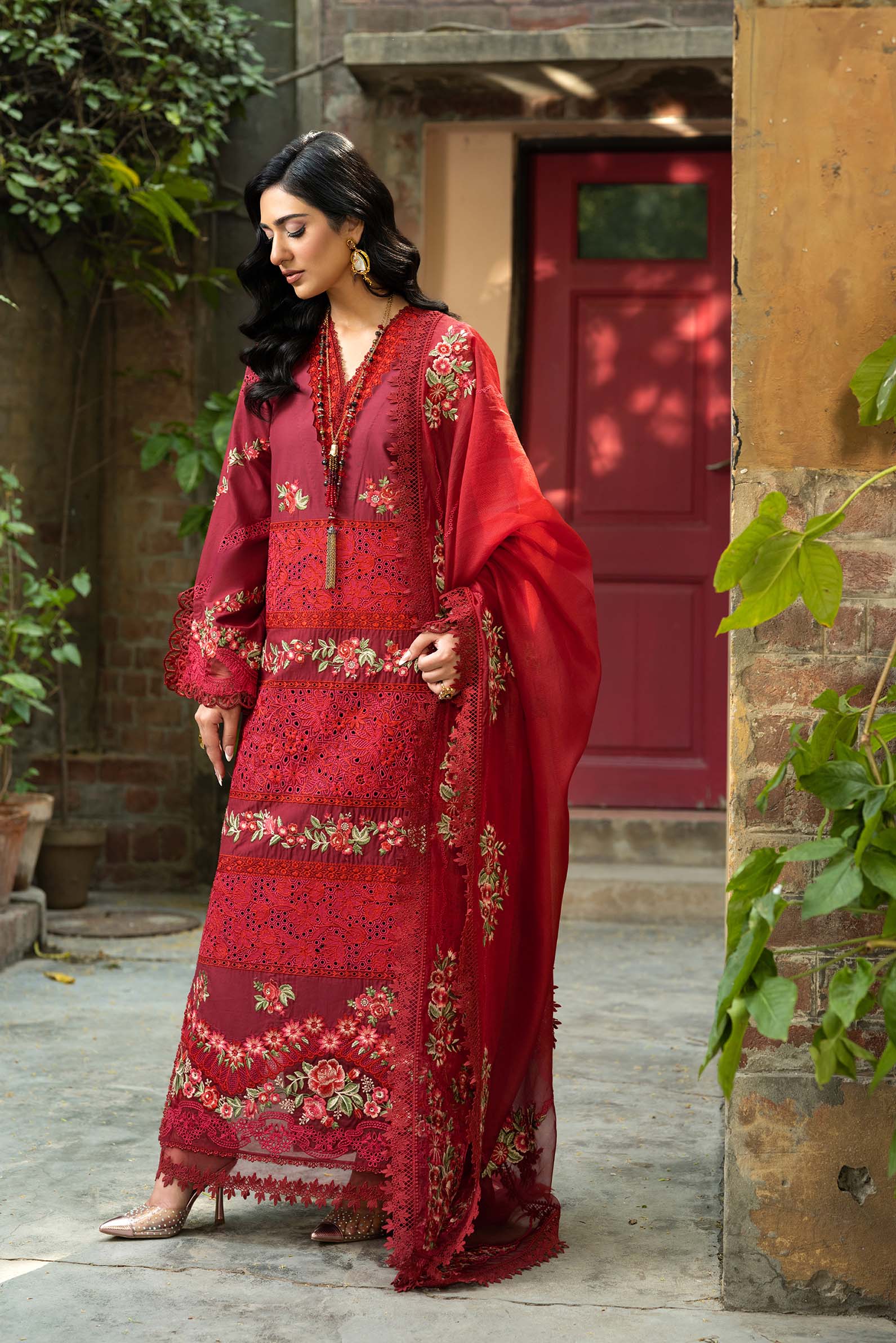 Maryam Hussain | Luxury Lawn 25 | Amal - by - Libasekhas UK - Registered Vendor of : Maryam Hussain - 100% Original Designer Dresss