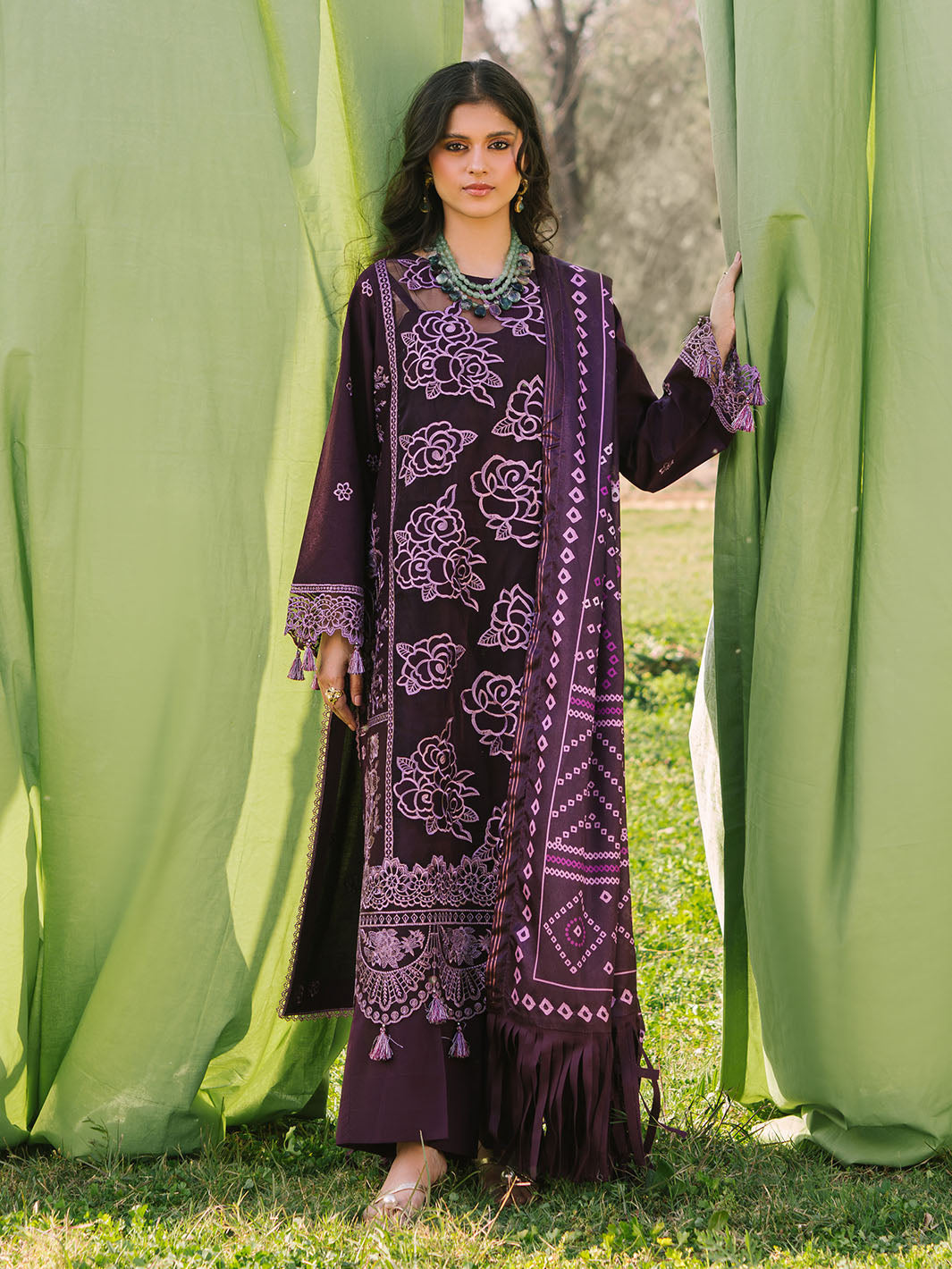 Mahnur | Dahlia Luxury Lawn 25 | Lea - by - Libasekhas UK - Registered Vendor of : Mahnur - 100% Original Designer Dresss