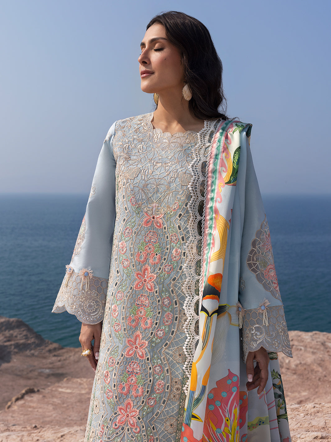 Mahnur | Sirena Luxury Lawn 25 | Luna - by - Libasekhas UK - Registered Vendor of : Mahnur - 100% Original Designer Dresss