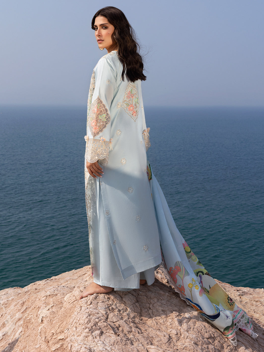Mahnur | Sirena Luxury Lawn 25 | Luna - by - Libasekhas UK - Registered Vendor of : Mahnur - 100% Original Designer Dresss