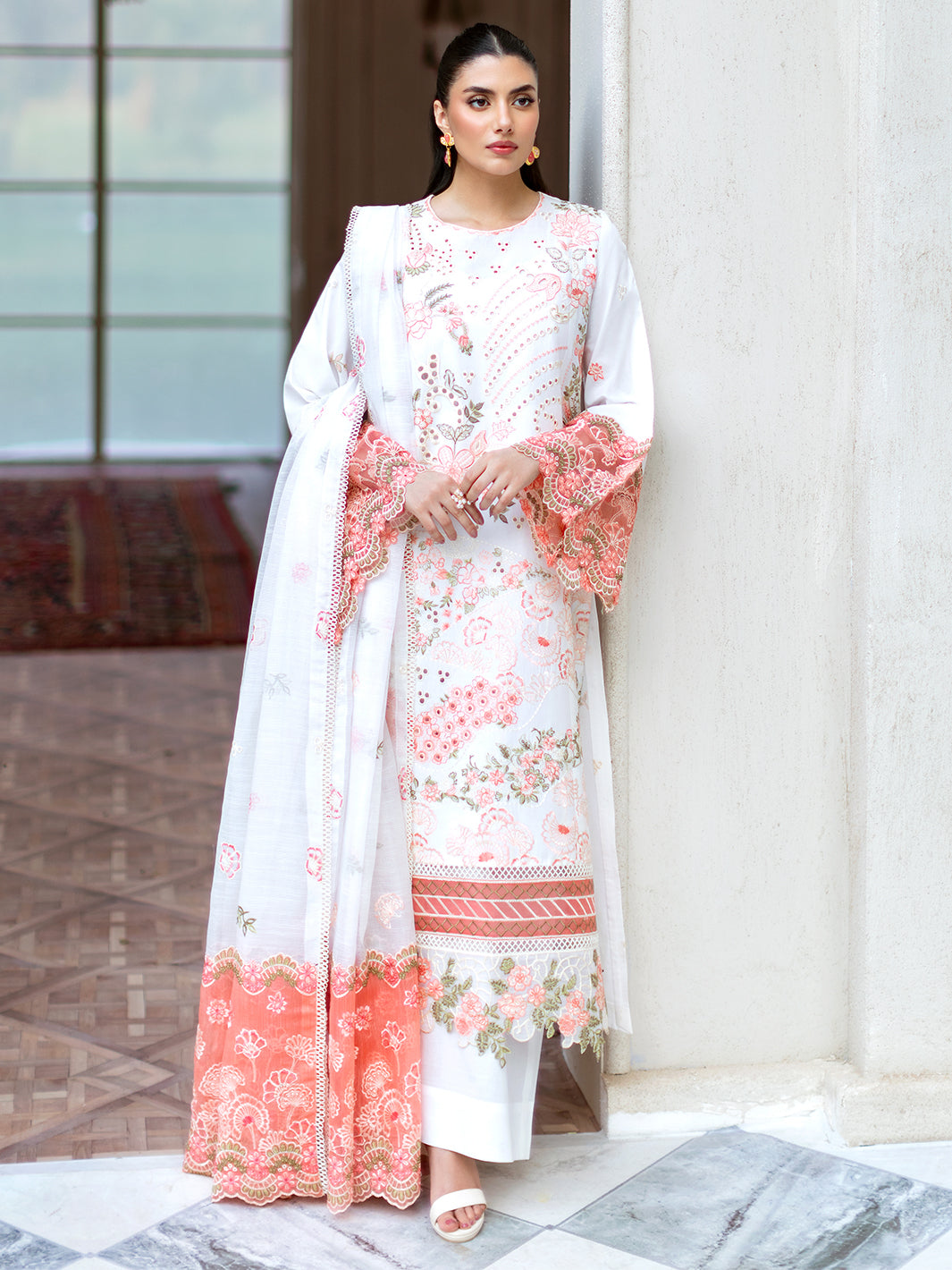 Mahnur | Sophie Luxury Lawn 25 | Lyra - by - Libasekhas UK - Registered Vendor of : Mahnur - 100% Original Designer Dresss