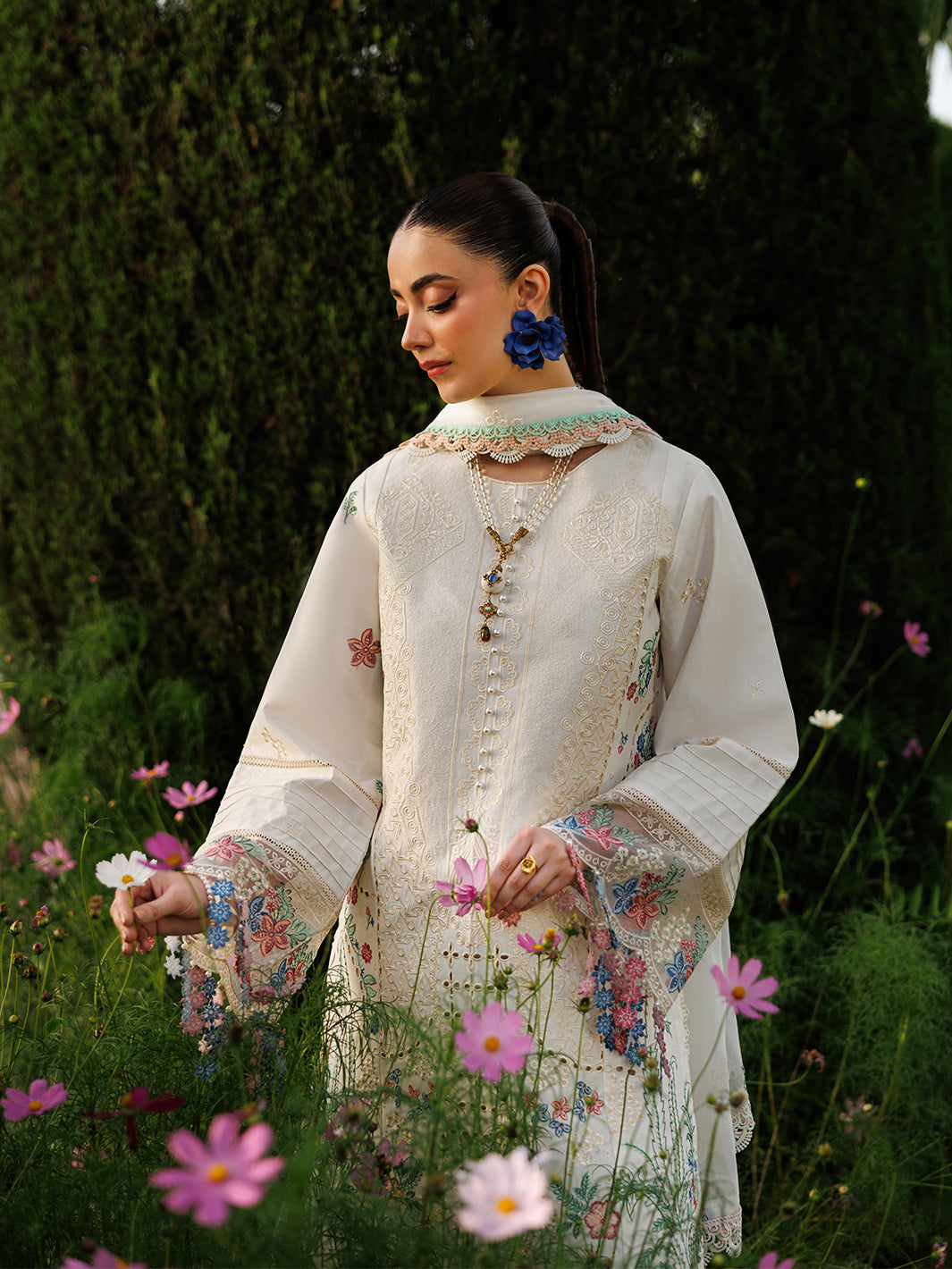 Mahnur | Morbagh Luxury Lawn 26 | M-03 - by Libasekhas - Registered Vendor of : Mahnur - 100% Original Designer Dress