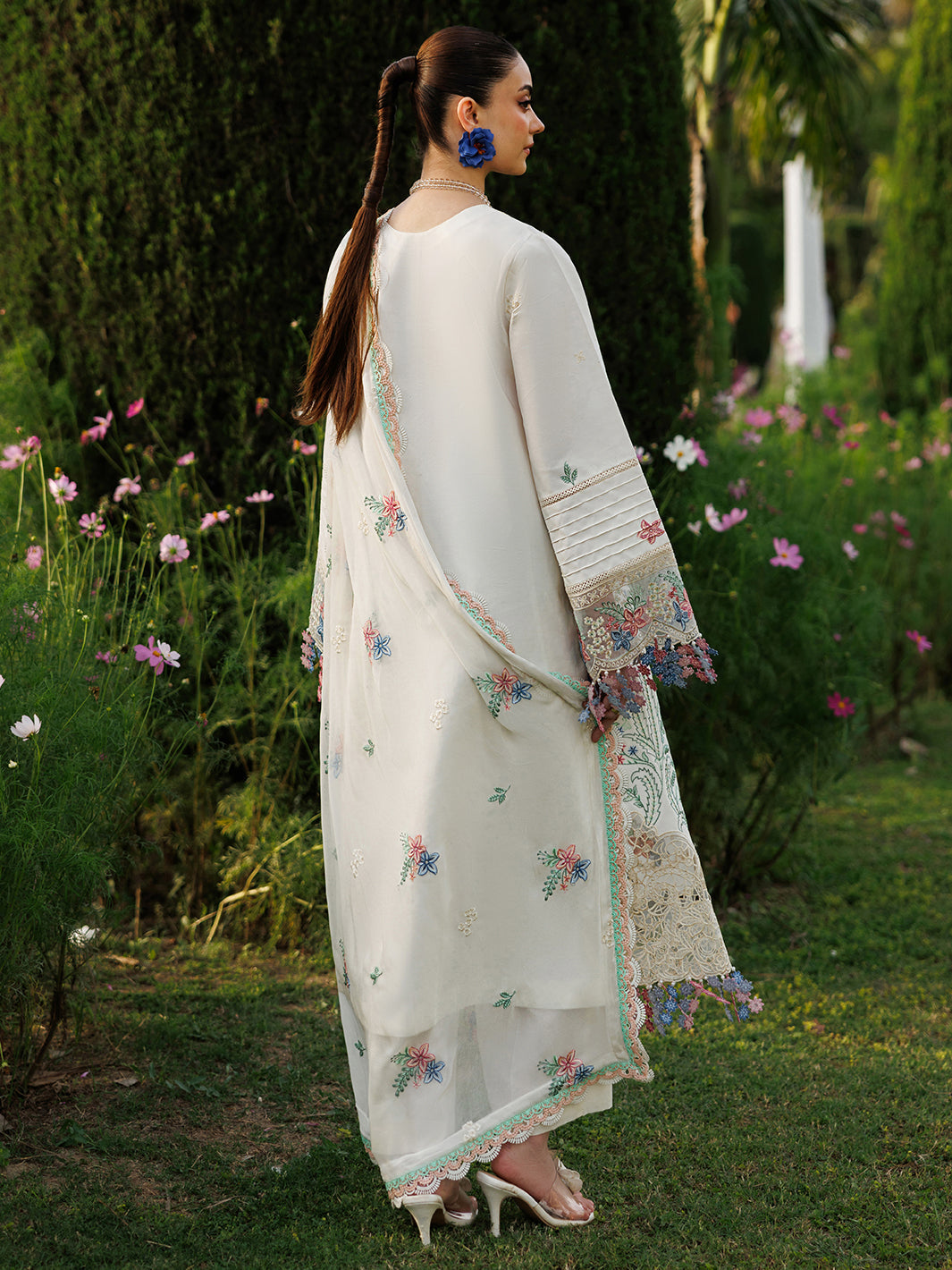 Mahnur | Morbagh Luxury Lawn 26 | M-03 - by Libasekhas - Registered Vendor of : Mahnur - 100% Original Designer Dress