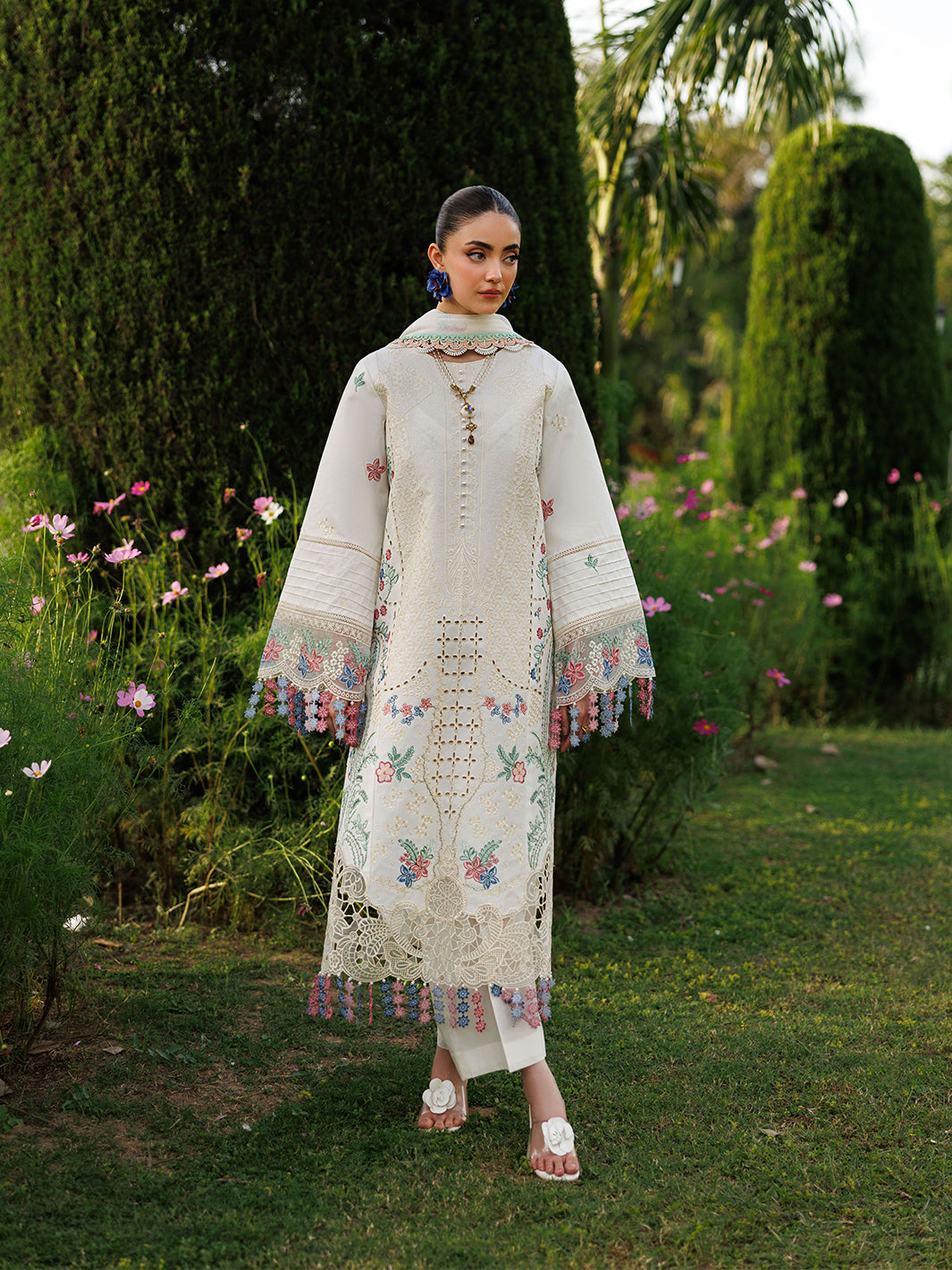 Mahnur | Morbagh Luxury Lawn 26 | M-03 - by Libasekhas - Registered Vendor of : Mahnur - 100% Original Designer Dress