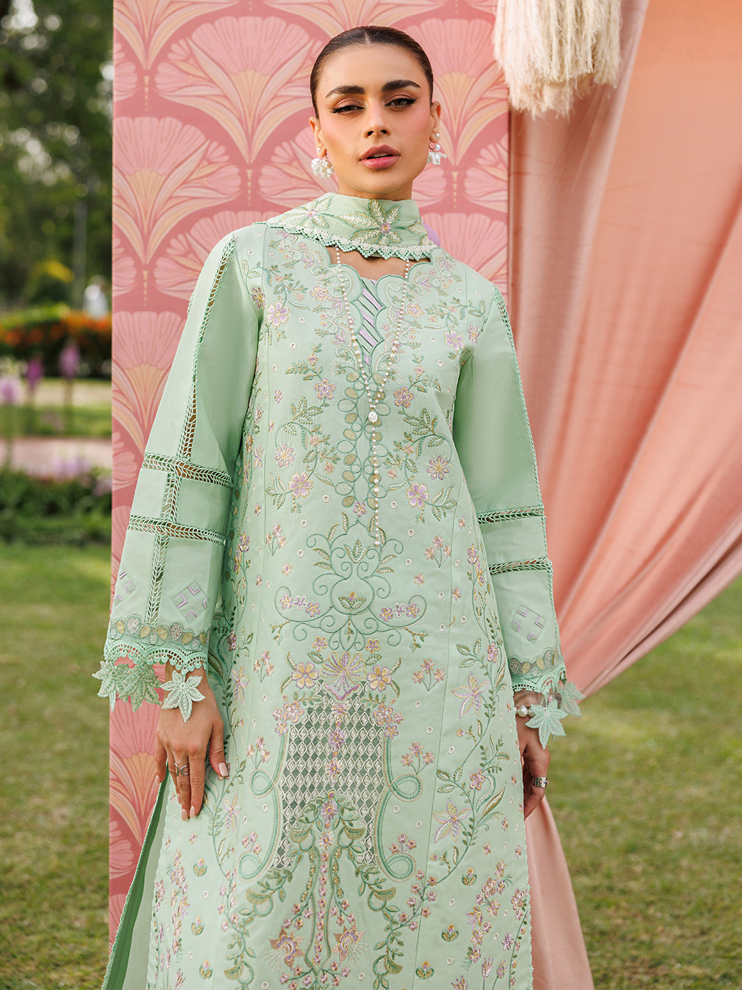 Mahnur | Morbagh Luxury Lawn 26 | M-06 - by Libasekhas - Registered Vendor of : Mahnur - 100% Original Designer Dress