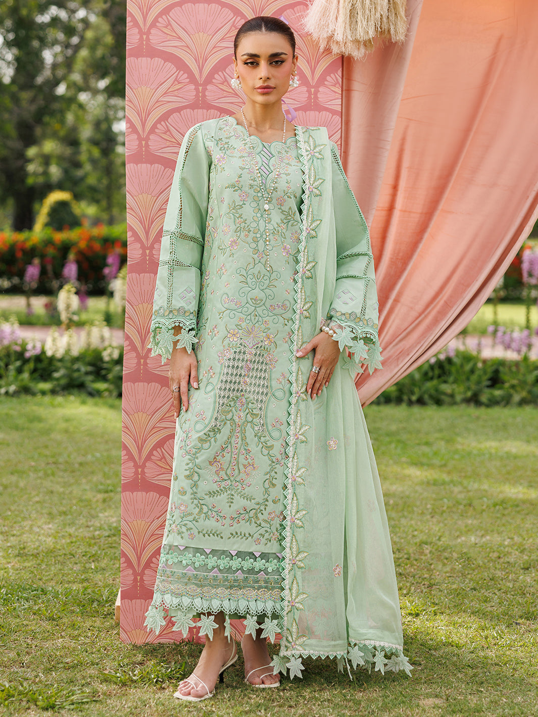 Mahnur | Morbagh Luxury Lawn 26 | M-06 - by Libasekhas - Registered Vendor of : Mahnur - 100% Original Designer Dress
