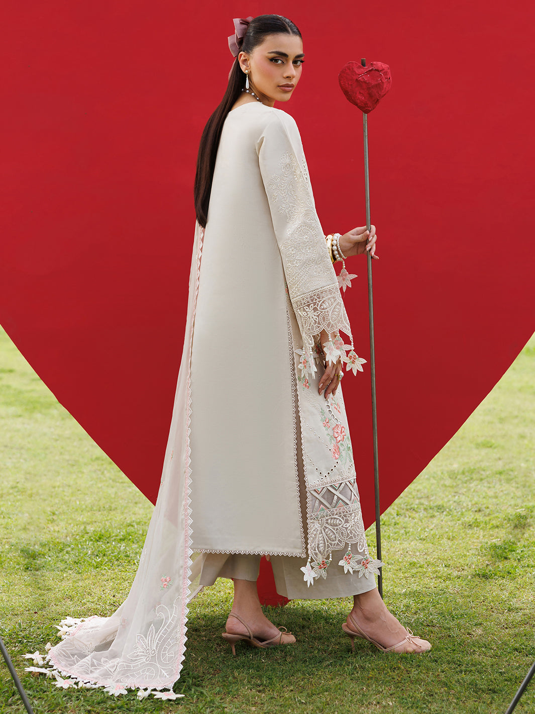 Mahnur | Morbagh Luxury Lawn 26 | M-07 - by Libasekhas - Registered Vendor of : Mahnur - 100% Original Designer Dress