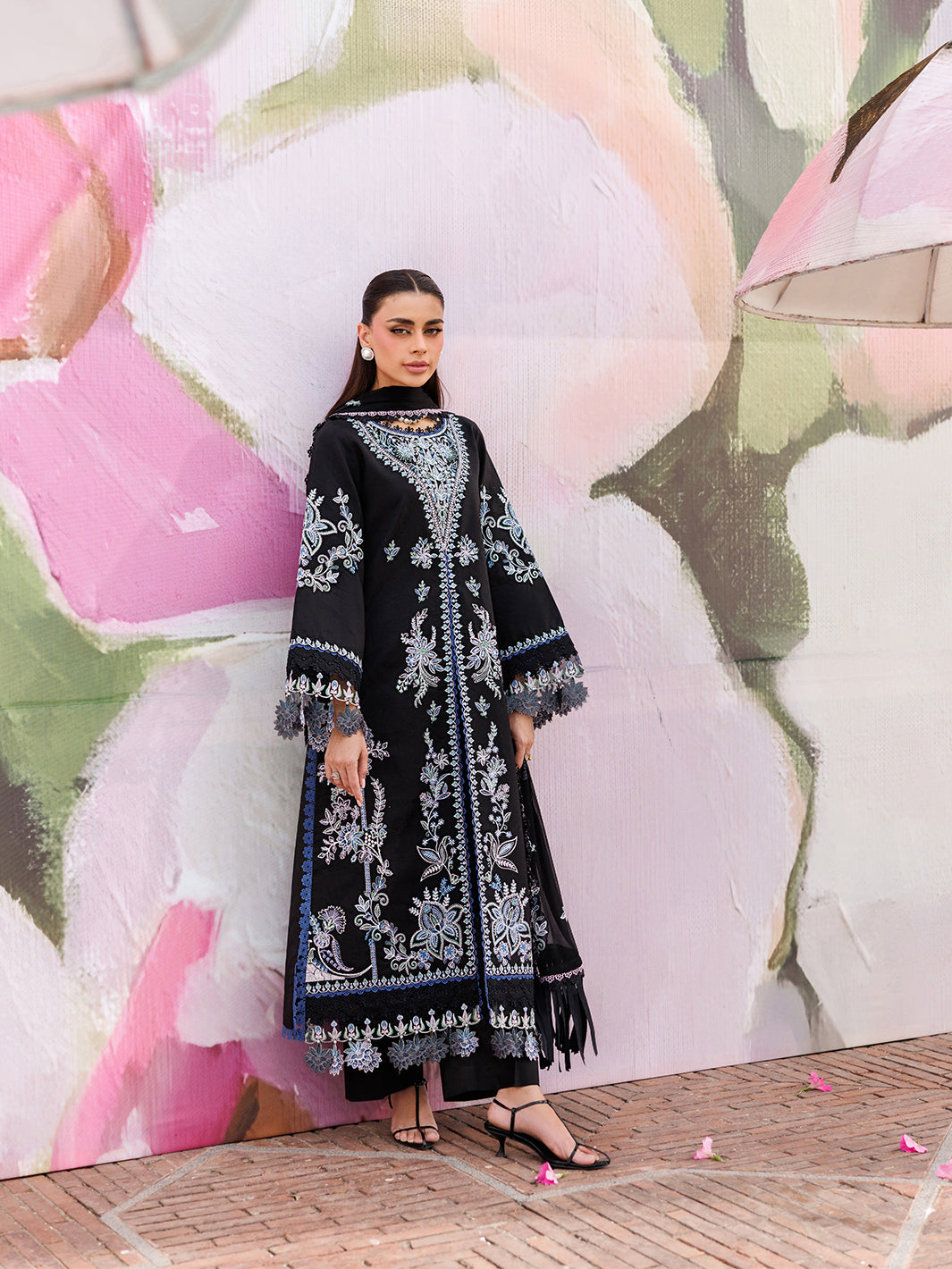 Mahnur | Morbagh Luxury Lawn 26 | M-08 - by Libasekhas - Registered Vendor of : Mahnur - 100% Original Designer Dress
