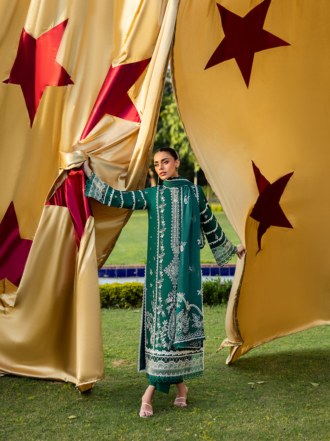 Mahnur | Morbagh Luxury Lawn 26 | M-09 - by Libasekhas - Registered Vendor of : Mahnur - 100% Original Designer Dress