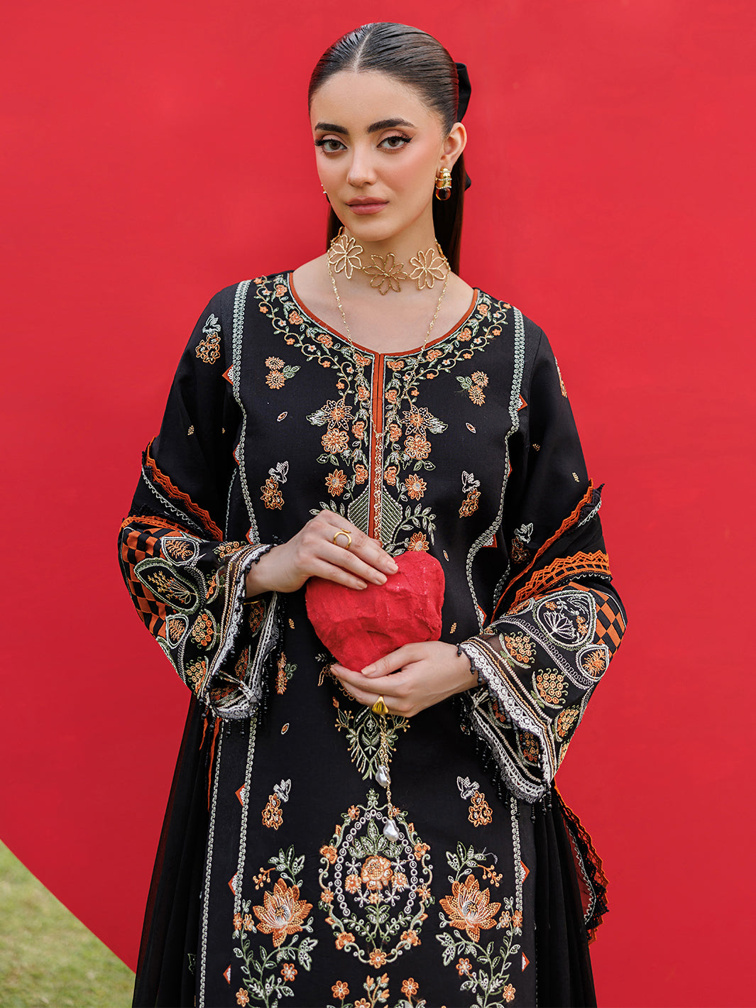 Mahnur | Morbagh Luxury Lawn 26 | M-11 - by Libasekhas - Registered Vendor of : Mahnur - 100% Original Designer Dress