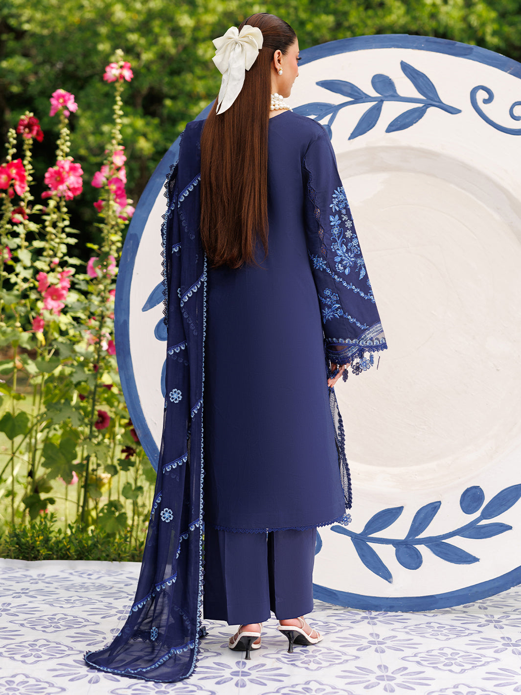 Mahnur | Morbagh Luxury Lawn 26 | M-14 - by Libasekhas - Registered Vendor of : Mahnur - 100% Original Designer Dress