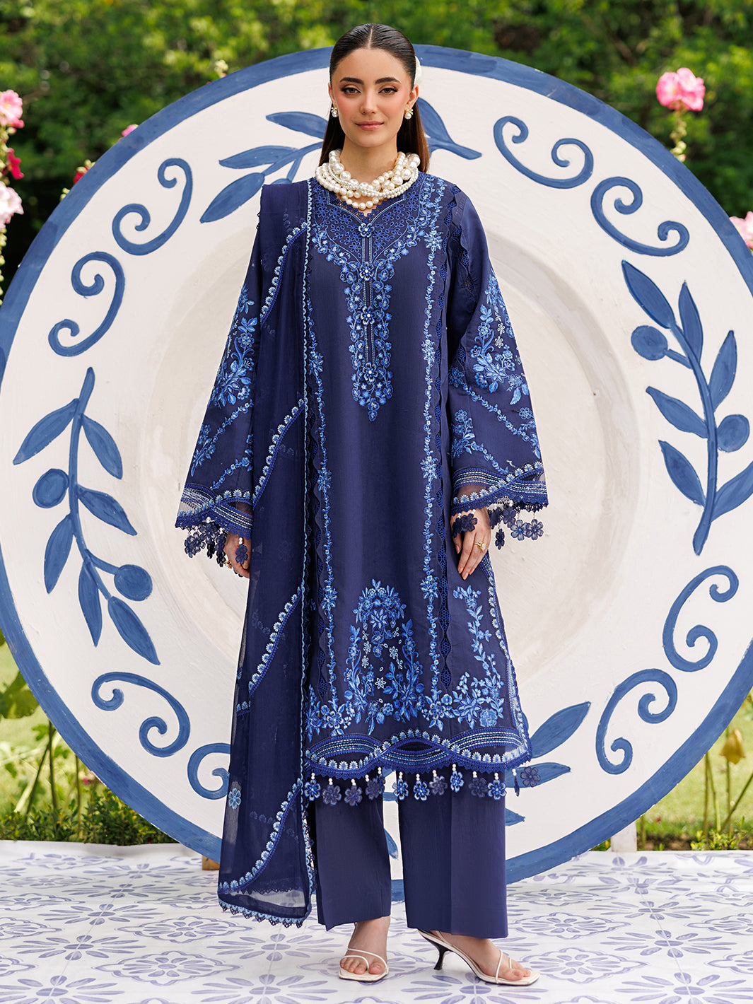 Mahnur | Morbagh Luxury Lawn 26 | M-14 - by Libasekhas - Registered Vendor of : Mahnur - 100% Original Designer Dress