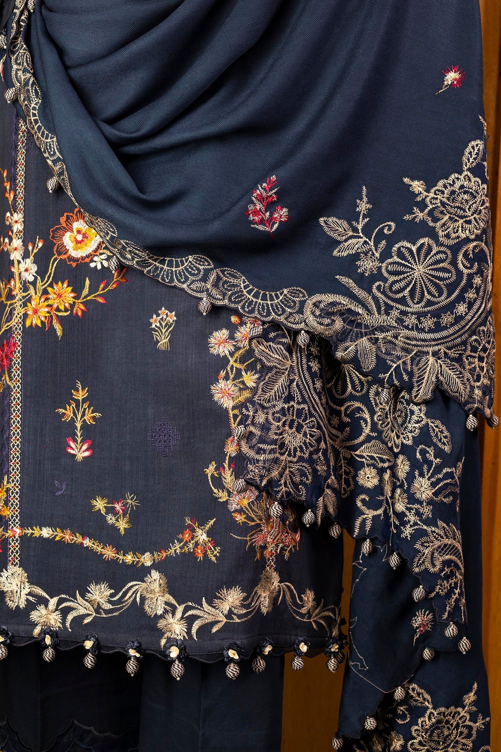 Sana Safinaz | Muzlin Winter 25 | M253-002B - by Libasekhas UK - Registered Vendor of : Sana Safinaz - 100% Original Designer Dress