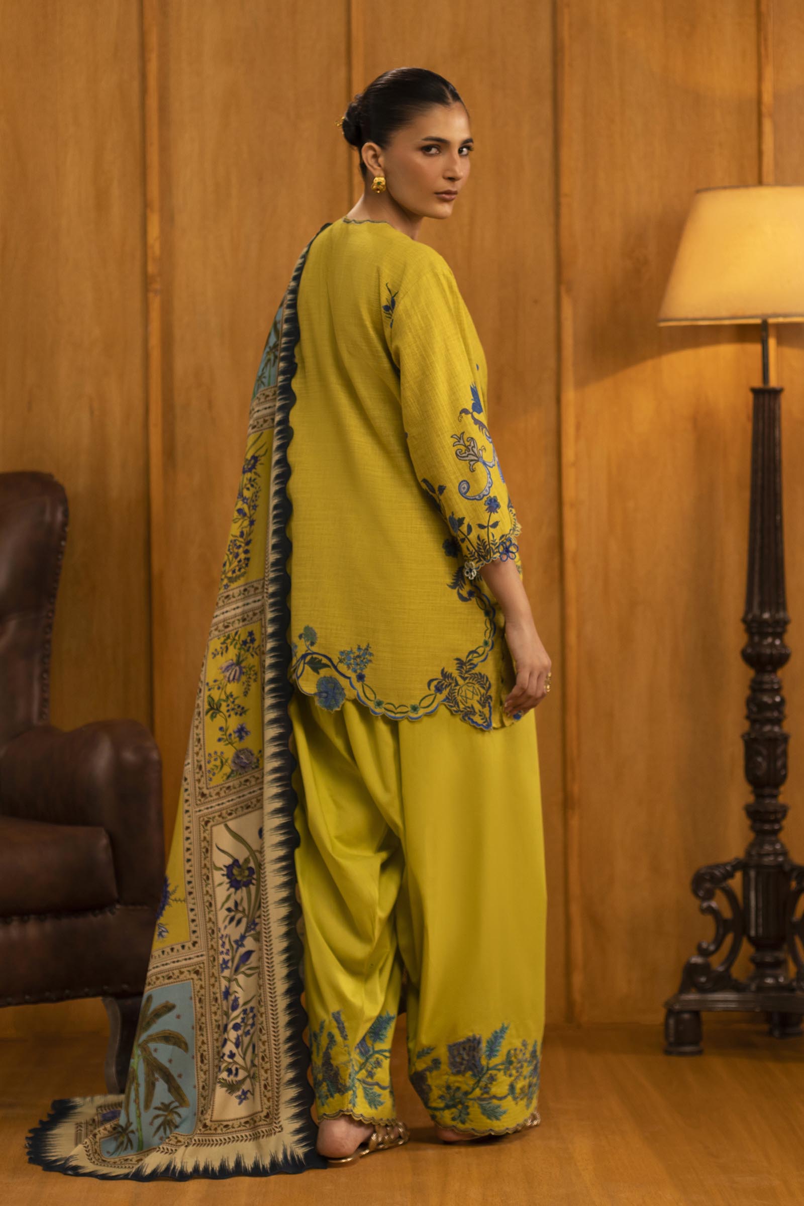 Sana Safinaz | Muzlin Winter 25 | M253-004A - by Libasekhas UK - Registered Vendor of : Sana Safinaz - 100% Original Designer Dress