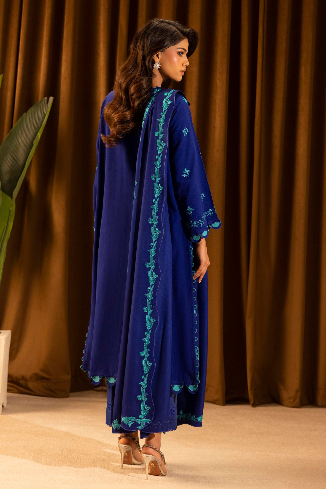 Sana Safinaz | Muzlin Winter 25 | 010B - by Libasekhas UK - Registered Vendor of : Sana Safinaz - 100% Original Designer Dress