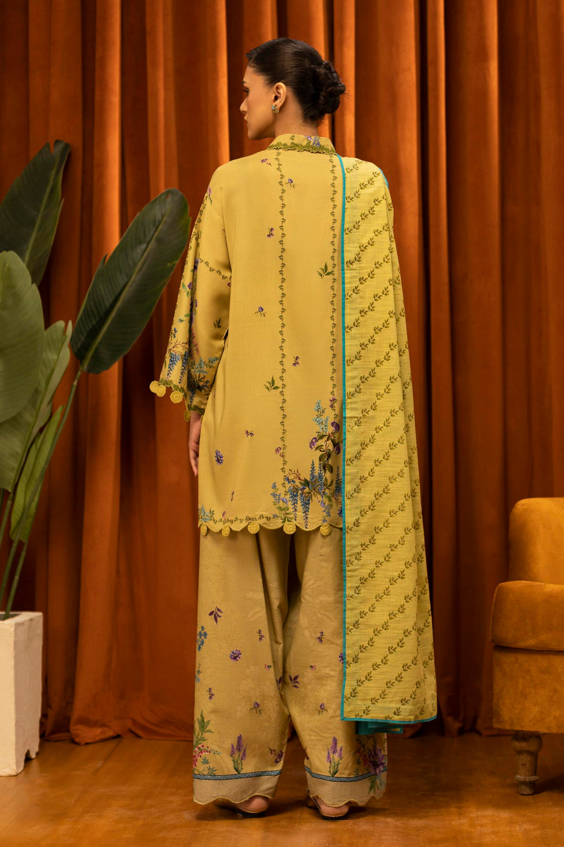 Sana Safinaz | Muzlin Winter 25 | 013A - by Libasekhas UK - Registered Vendor of : Sana Safinaz - 100% Original Designer Dress