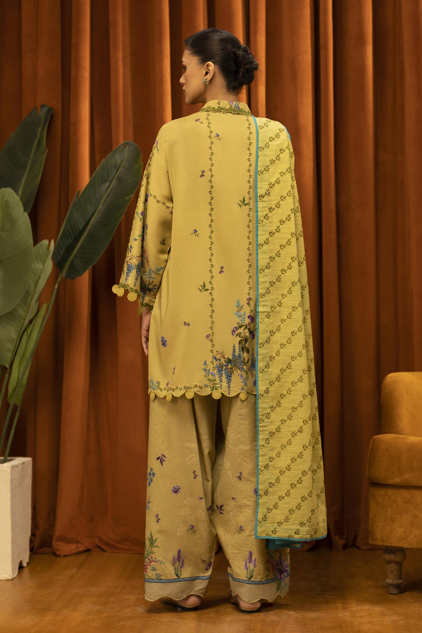 Sana Safinaz | Muzlin Winter 25 | 013A - by Libasekhas UK - Registered Vendor of : Sana Safinaz - 100% Original Designer Dress