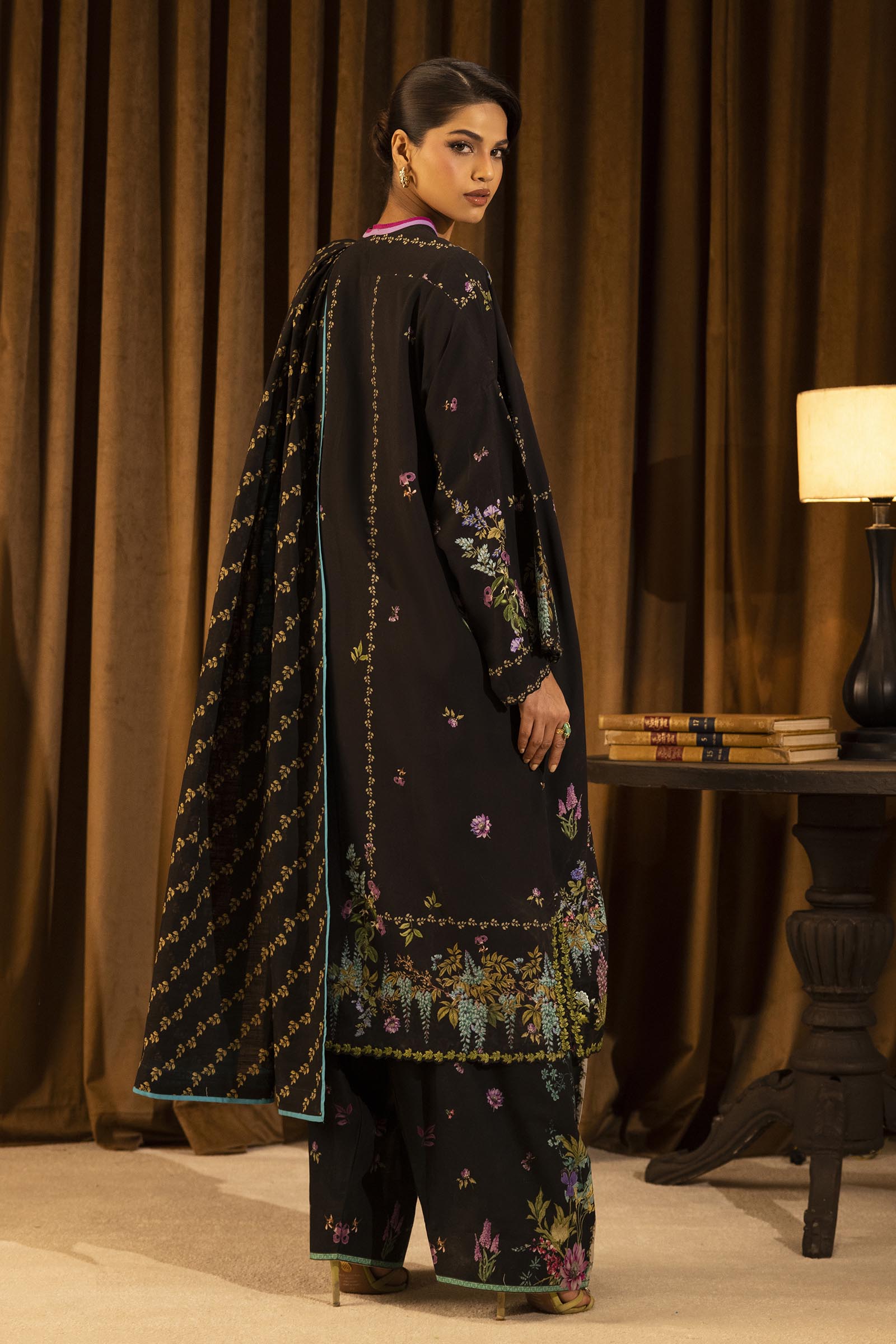 Sana Safinaz | Muzlin Winter 25 | 013B - by Libasekhas UK - Registered Vendor of : Sana Safinaz - 100% Original Designer Dress