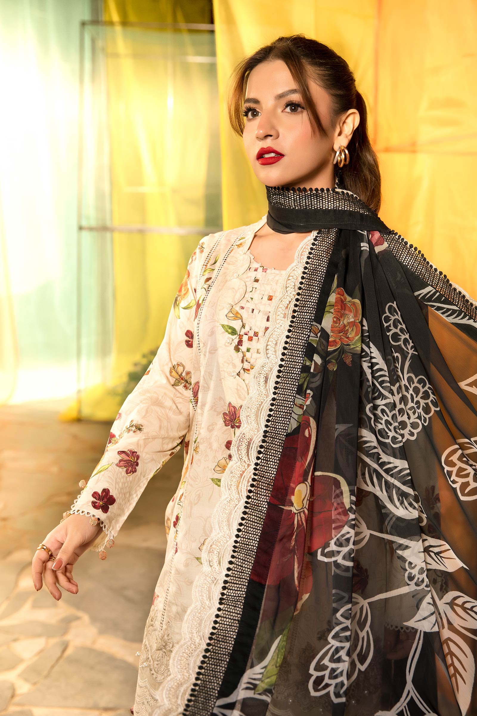 Maria B | M Basic Summer Lawn 25 | MB-CUS25-702B - by - Libasekhas UK - Registered Vendor of : Maria B - 100% Original Designer Dresss