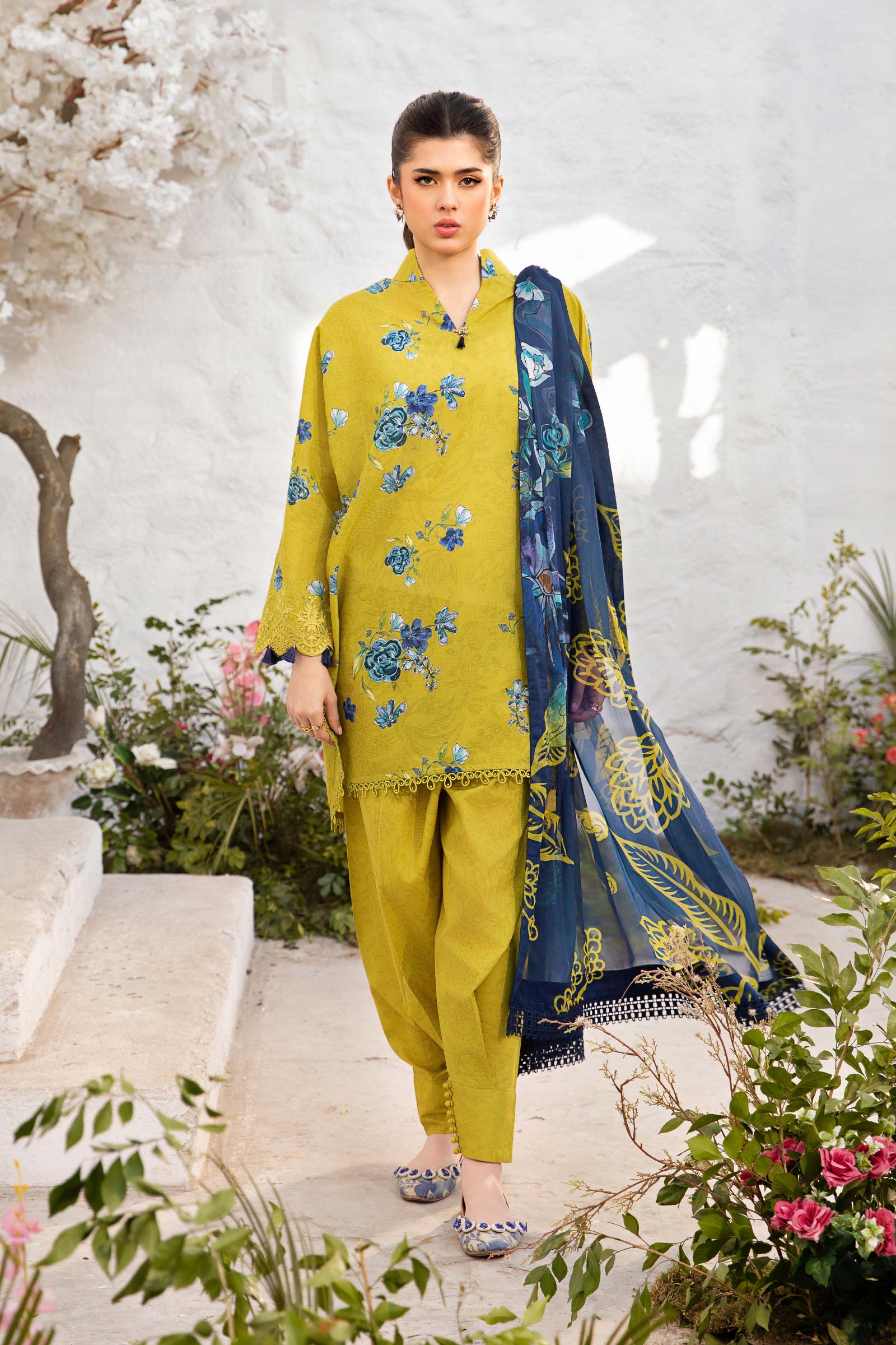 Maria B | M Basic Summer Lawn 25 | MB-CUS25-702A - by - Libasekhas UK - Registered Vendor of : Maria B - 100% Original Designer Dresss