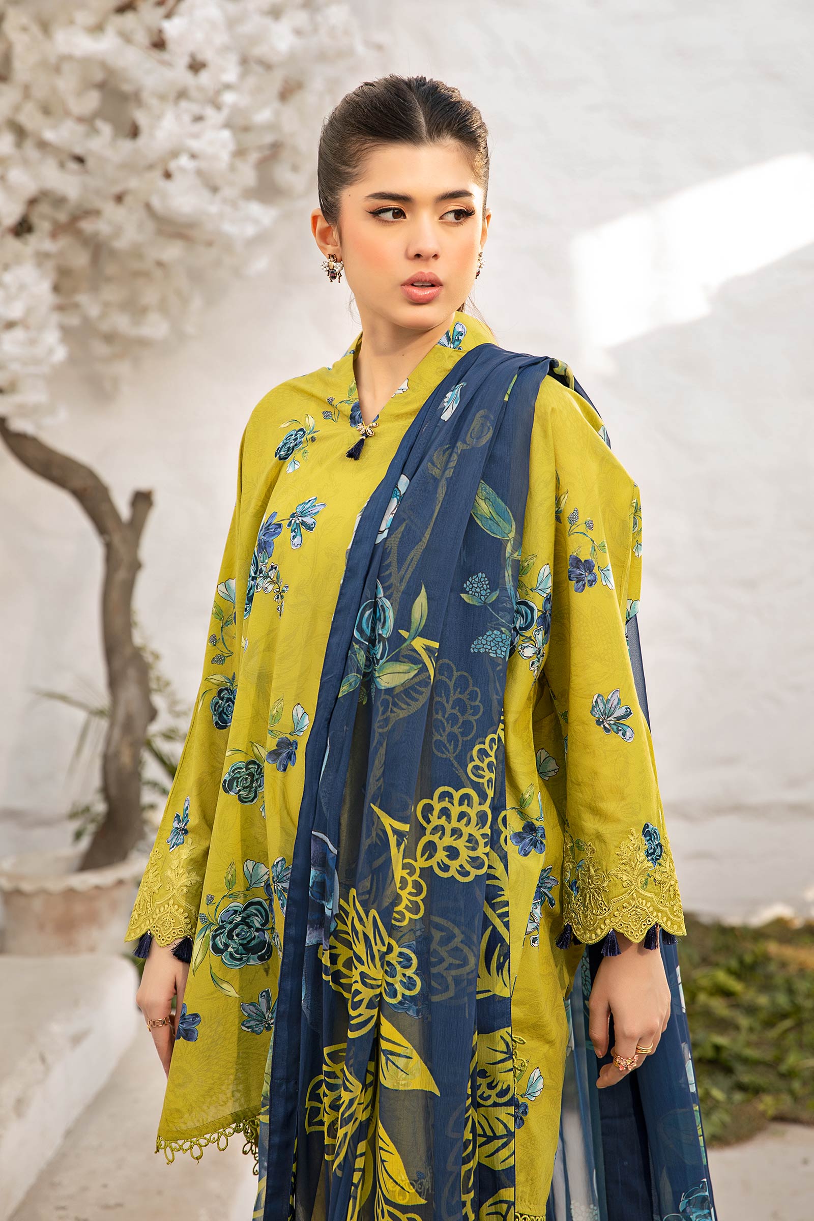 Maria B | M Basic Summer Lawn 25 | MB-CUS25-702A - by - Libasekhas UK - Registered Vendor of : Maria B - 100% Original Designer Dresss