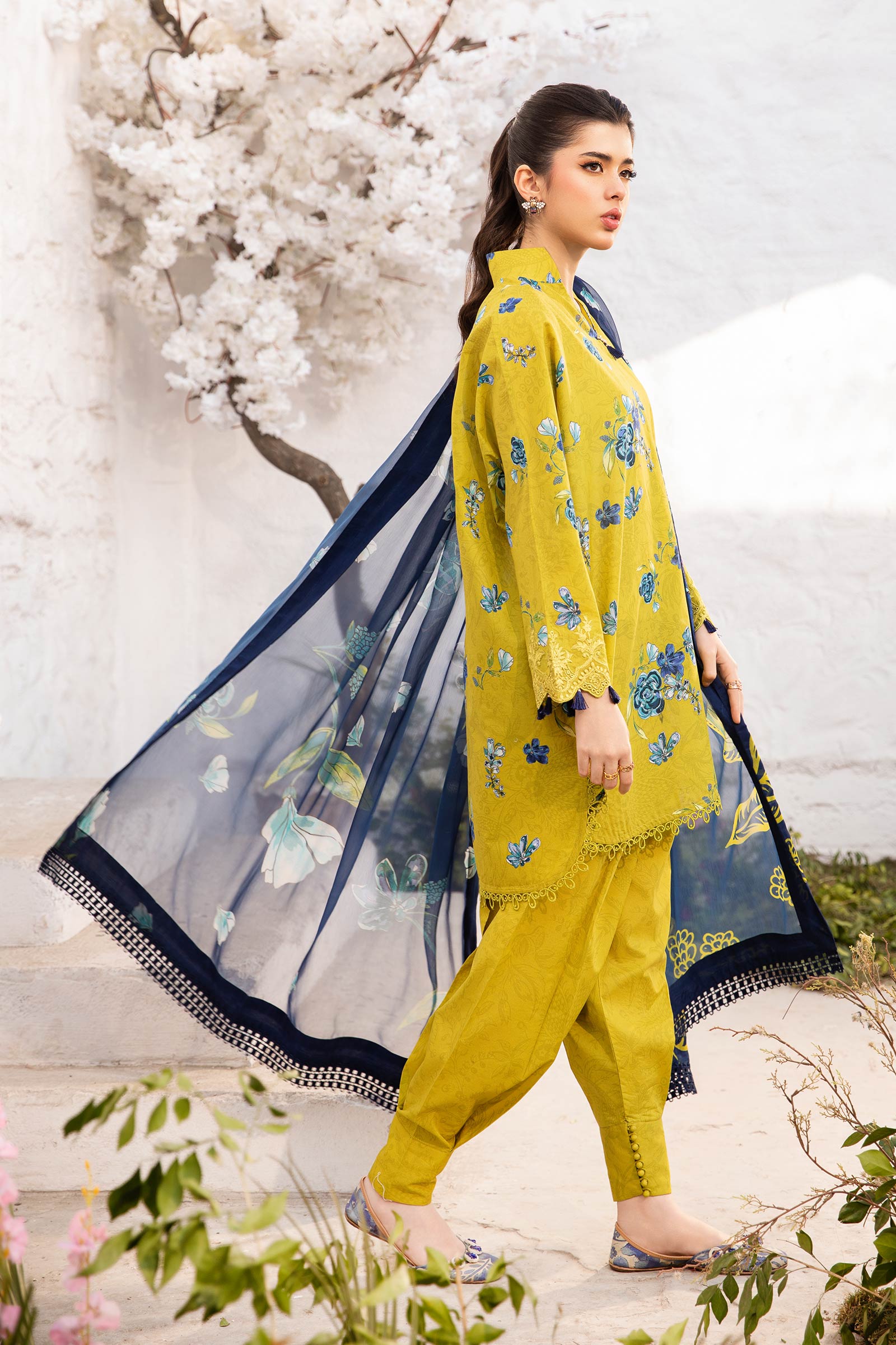 Maria B | M Basic Summer Lawn 25 | MB-CUS25-702A - by - Libasekhas UK - Registered Vendor of : Maria B - 100% Original Designer Dresss