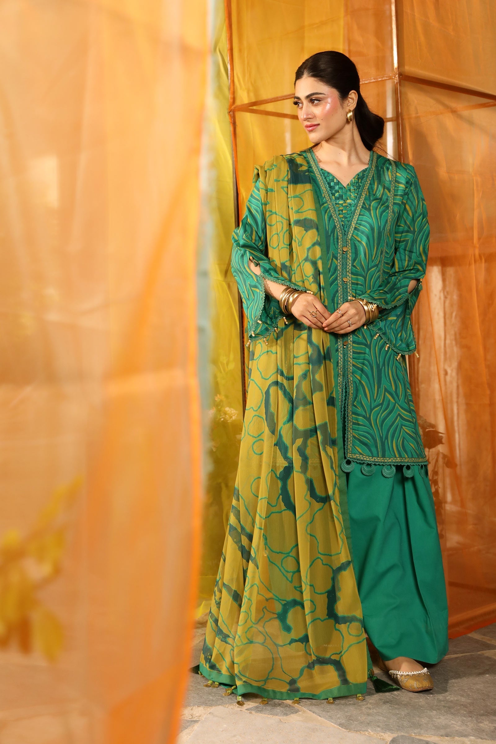 Maria B | M Basic Summer Lawn 25 | MB-CUS25-704A - by - Libasekhas UK - Registered Vendor of : Maria B - 100% Original Designer Dresss