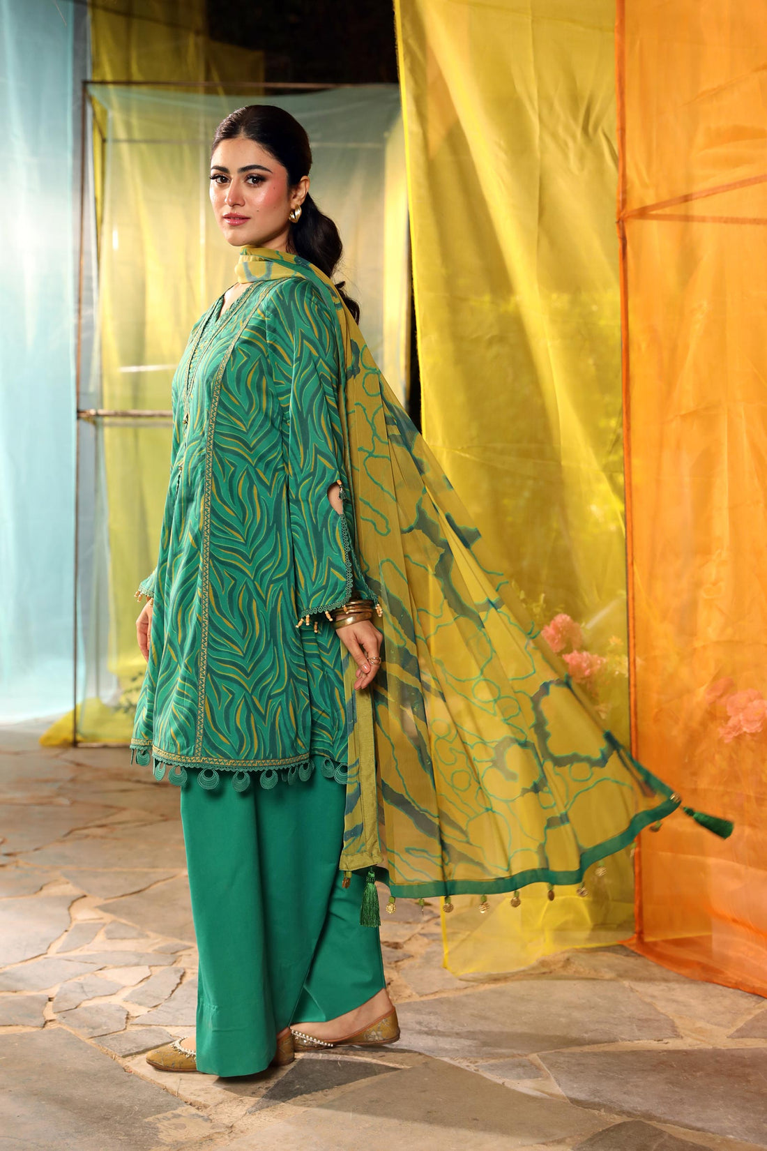 Maria B | M Basic Summer Lawn 25 | MB-CUS25-704A - by - Libasekhas UK - Registered Vendor of : Maria B - 100% Original Designer Dresss