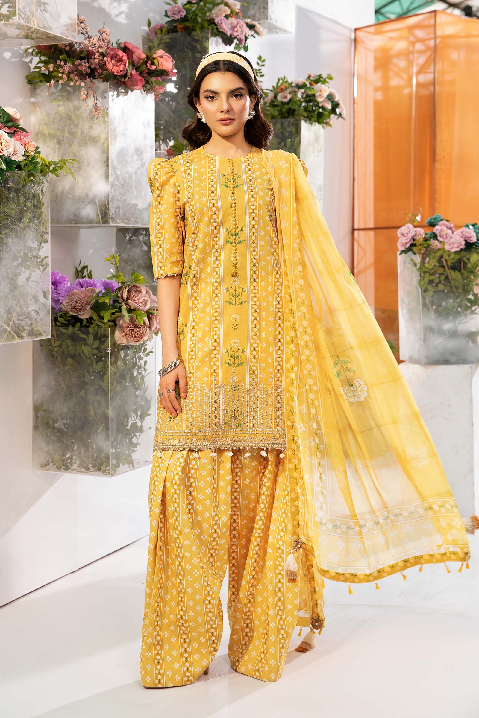 Maria B | M Basic Summer Lawn 25 | MB-CUS25-711A - by - Libasekhas UK - Registered Vendor of : Maria B - 100% Original Designer Dresss