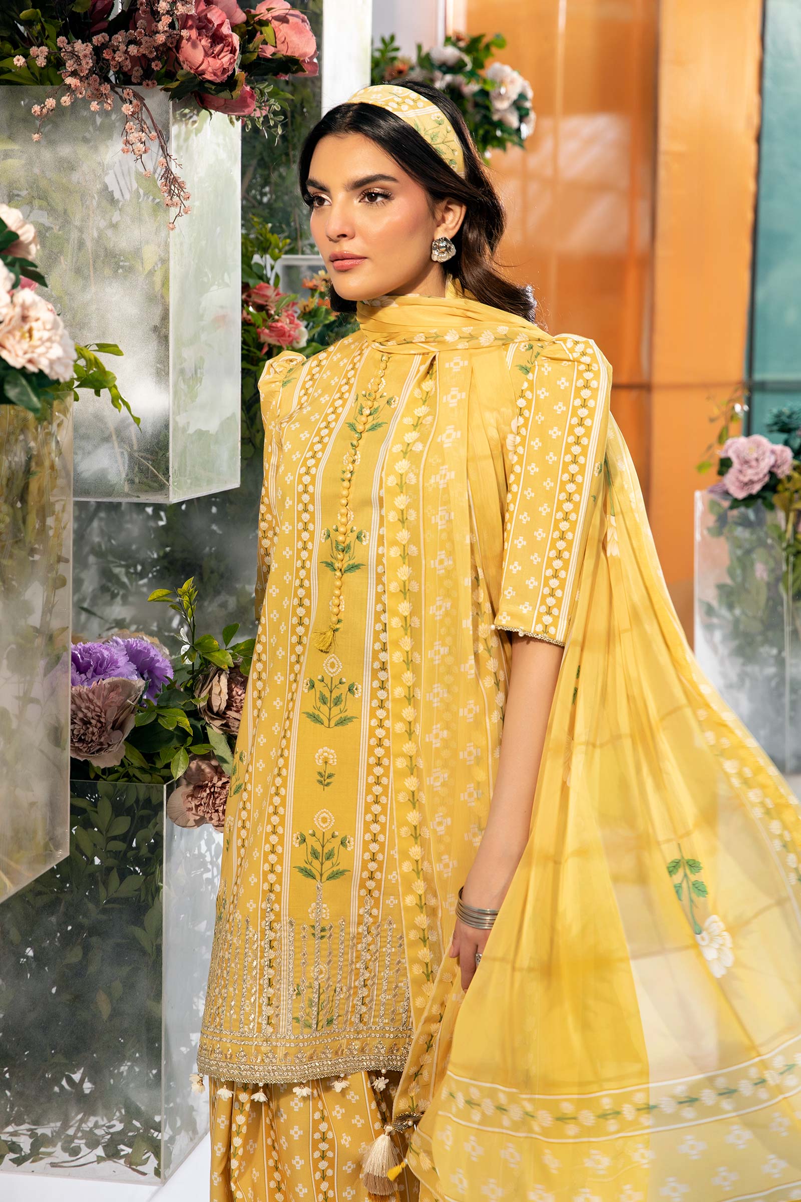 Maria B | M Basic Summer Lawn 25 | MB-CUS25-711A - by - Libasekhas UK - Registered Vendor of : Maria B - 100% Original Designer Dresss