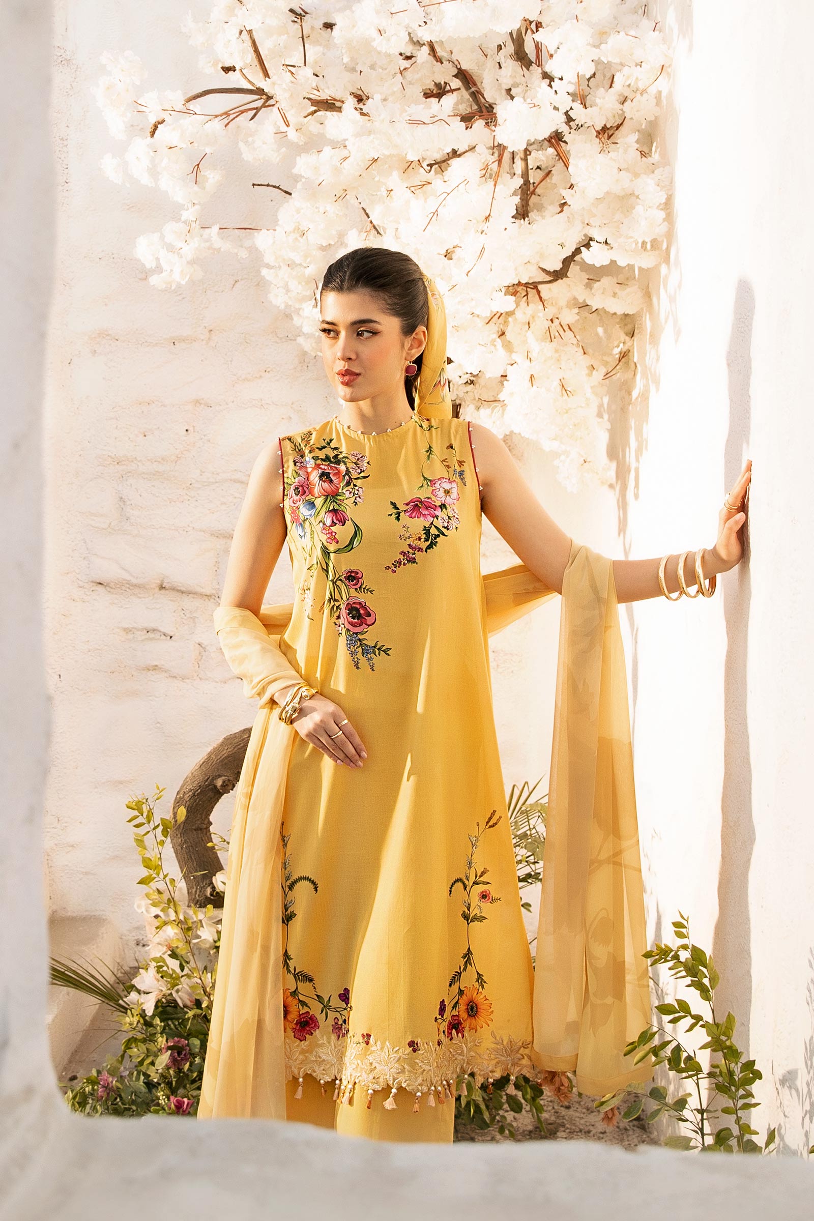 Maria B | M Basic Summer Lawn 25 | MB-CUS25-712A - by - Libasekhas UK - Registered Vendor of : Maria B - 100% Original Designer Dresss