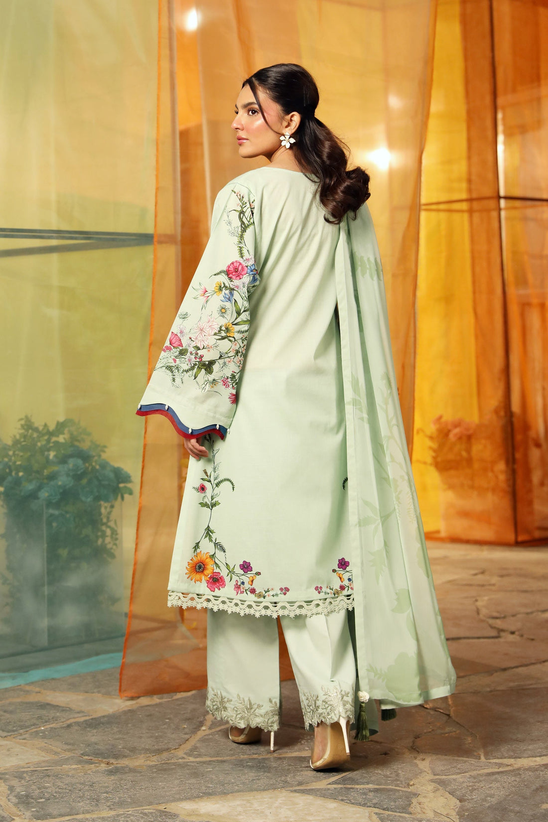 Maria B | M Basic Summer Lawn 25 | MB-CUS25-712B - by - Libasekhas UK - Registered Vendor of : Maria B - 100% Original Designer Dresss