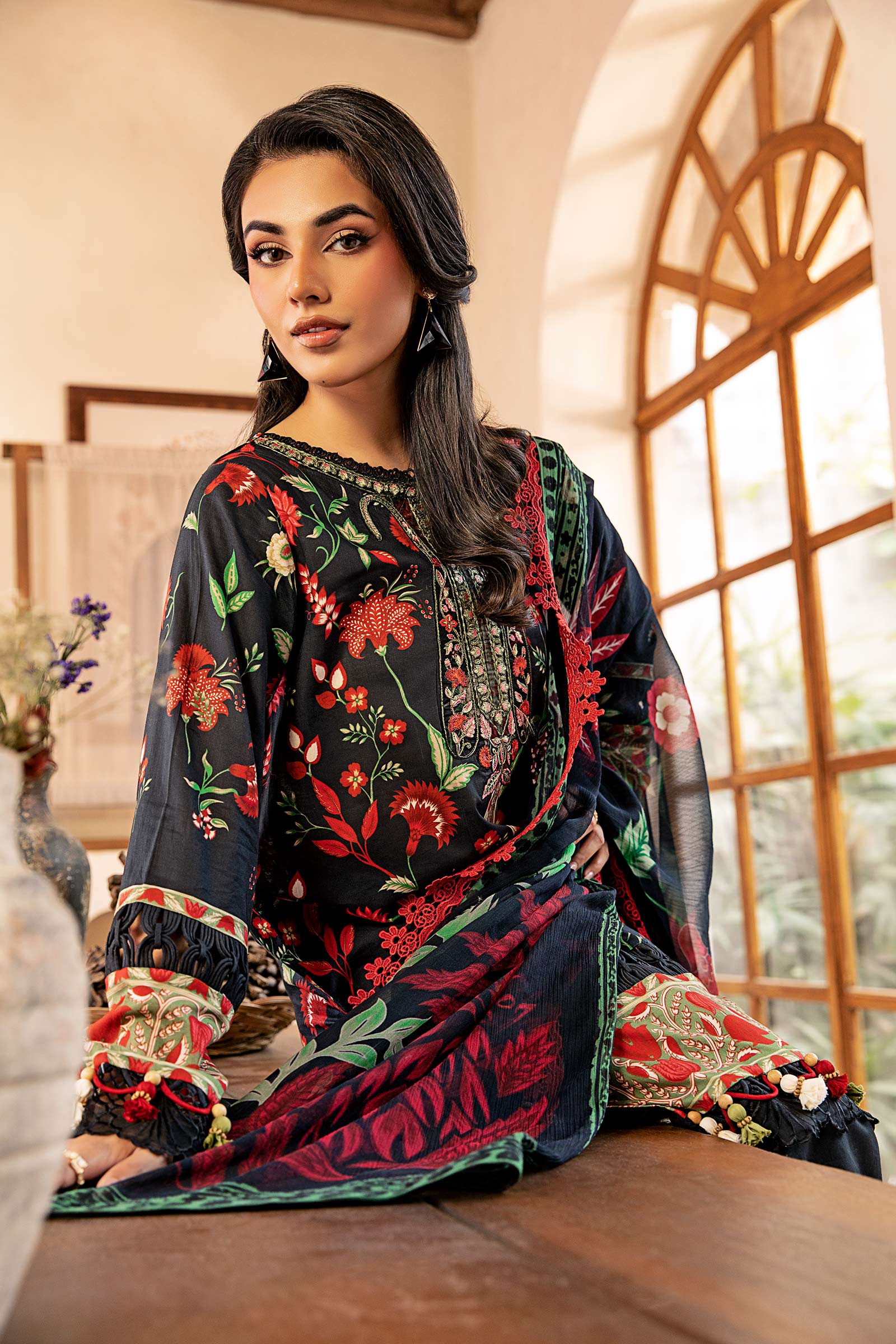 Maria B | Eid Basic Lawn | MB-CUS25-901A - by - Libasekhas UK - Registered Vendor of : Maria B - 100% Original Designer Dresss