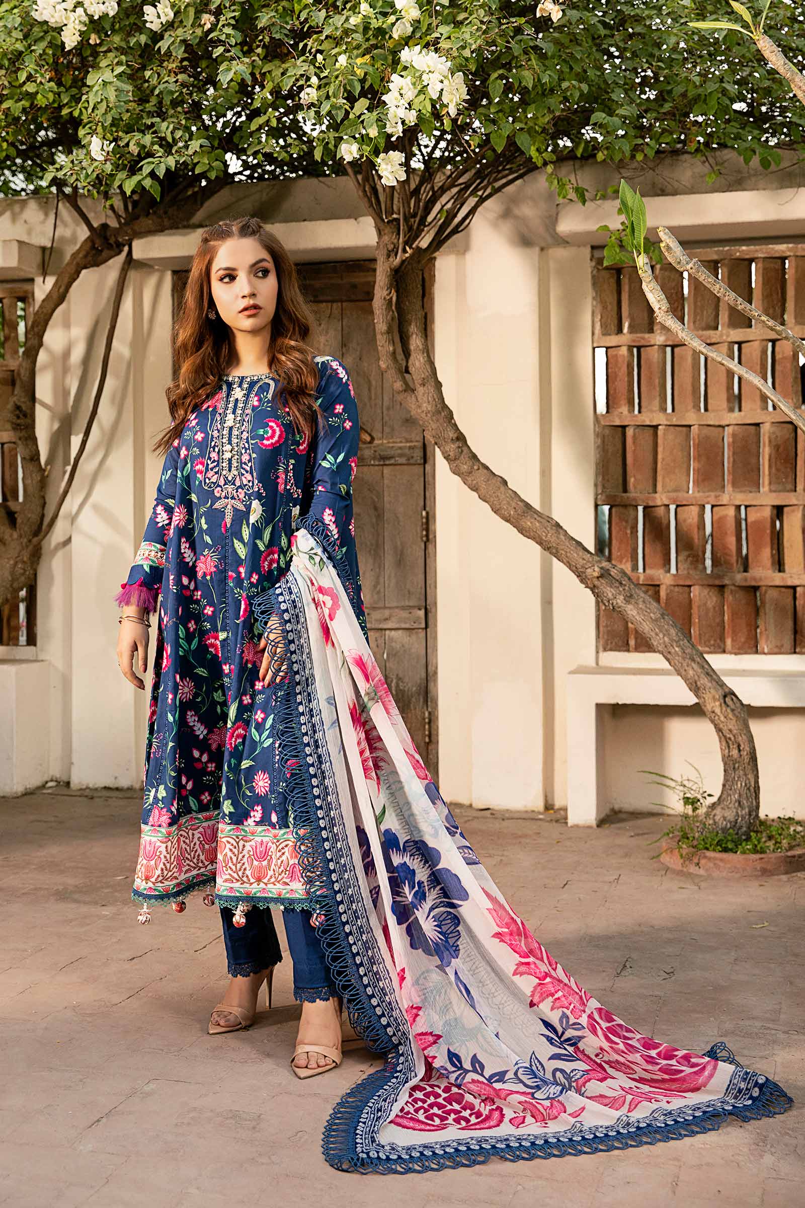 Maria B | Eid Basic Lawn | MB-CUS25-901B - by - Libasekhas UK - Registered Vendor of : Maria B - 100% Original Designer Dresss